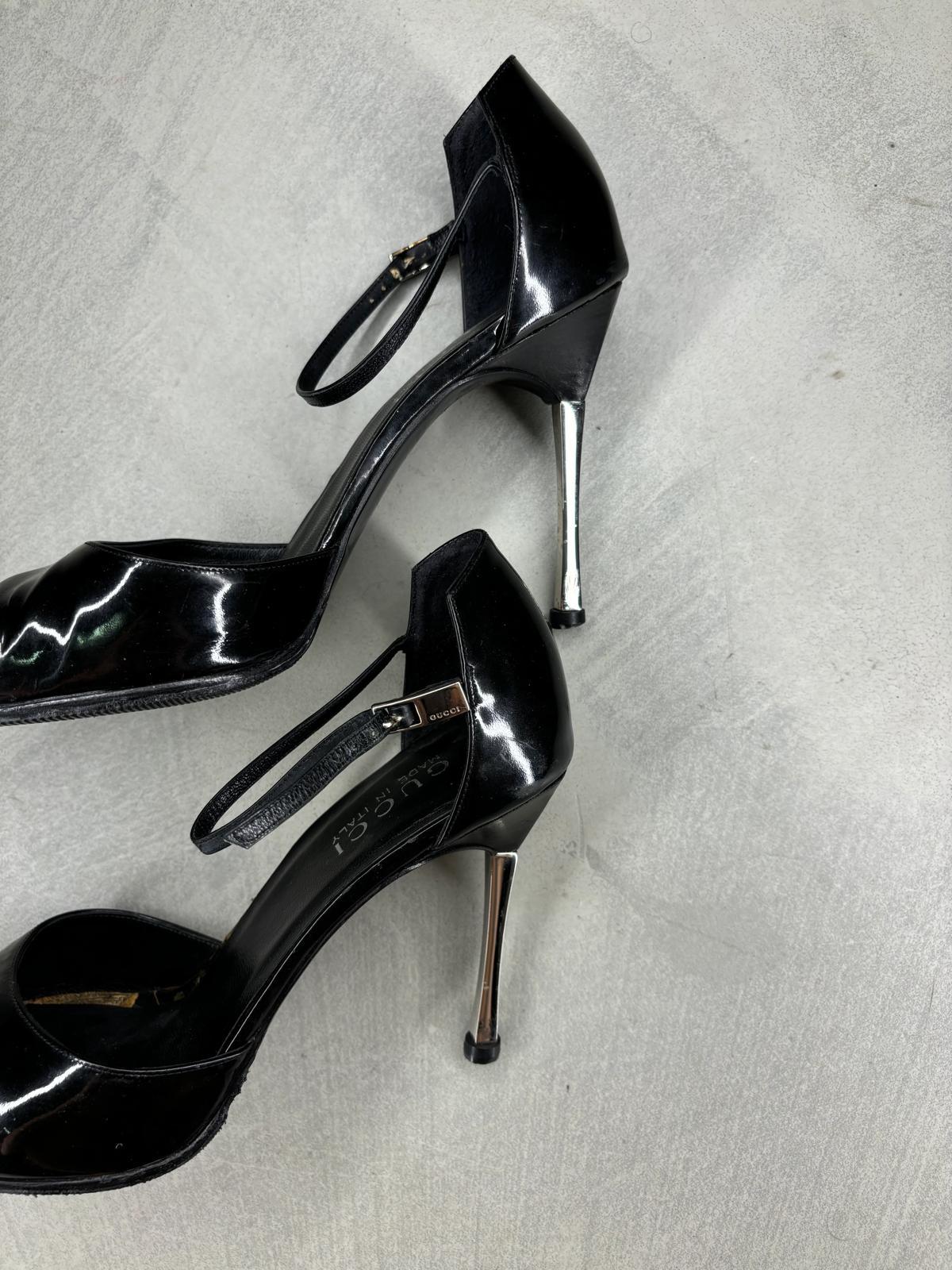 Gucci by Tom Ford F/W 1997 metal heel pumps 1