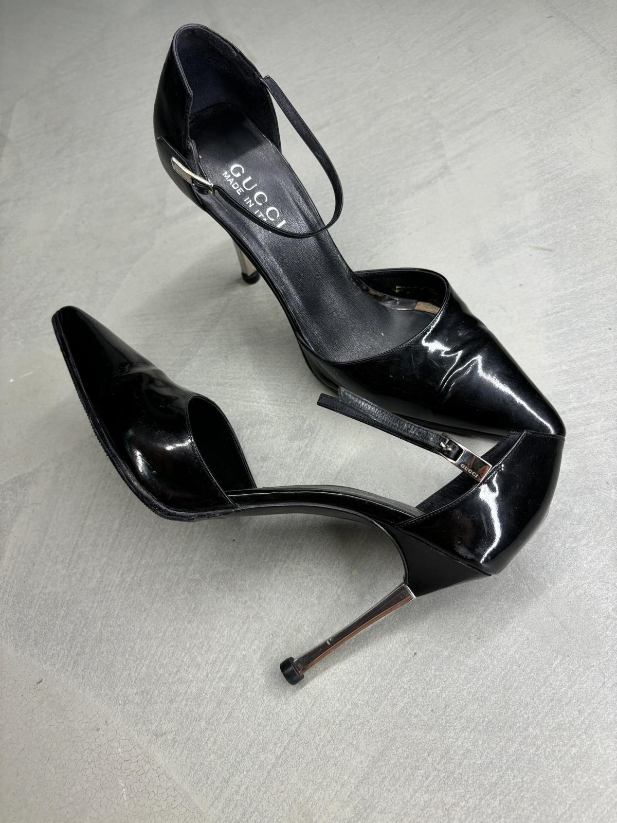 Gucci by Tom Ford F/W 1997 metal heel pumps 2