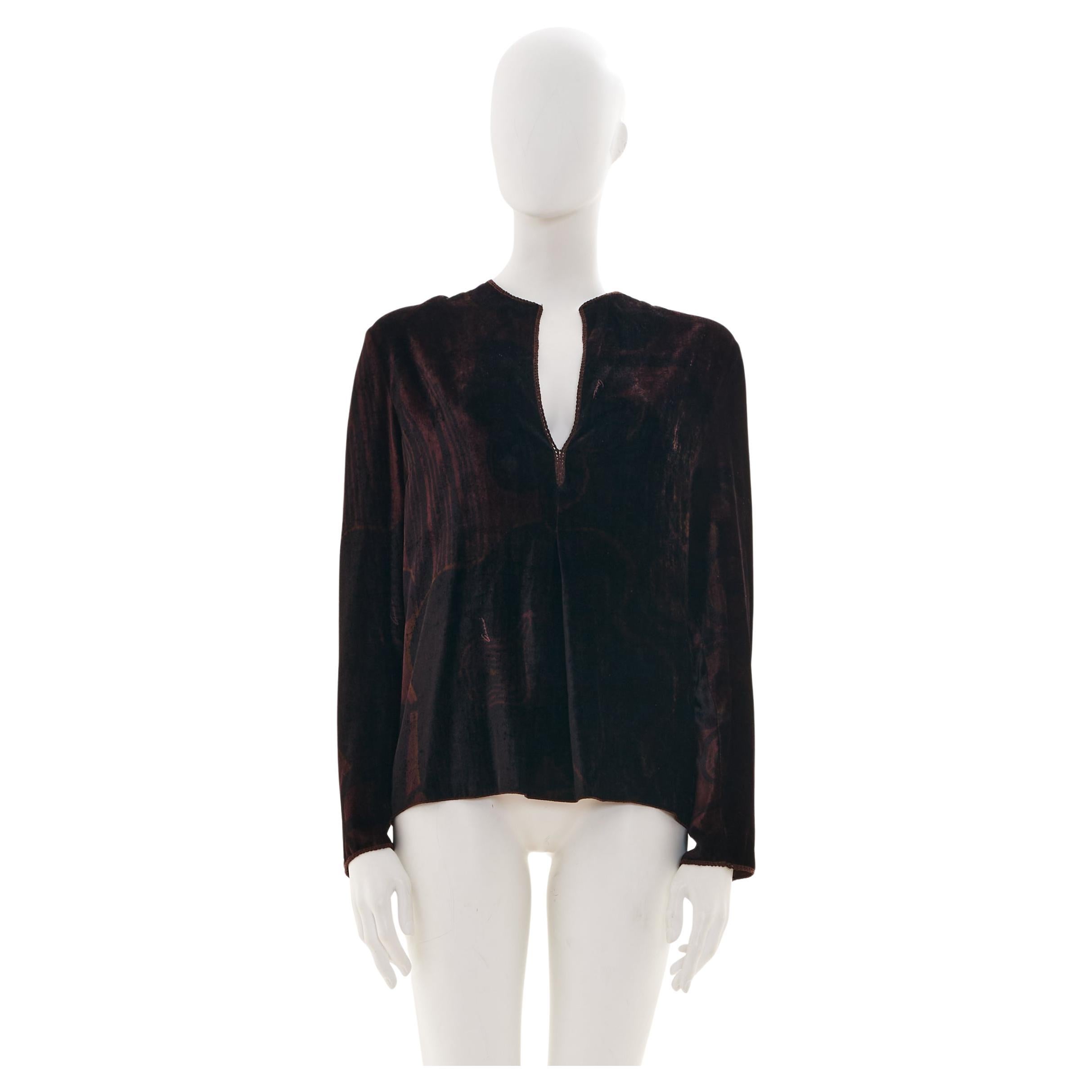 Gucci by Tom Ford F/W 2001 Brown velvet logo print plunging tunic top For Sale