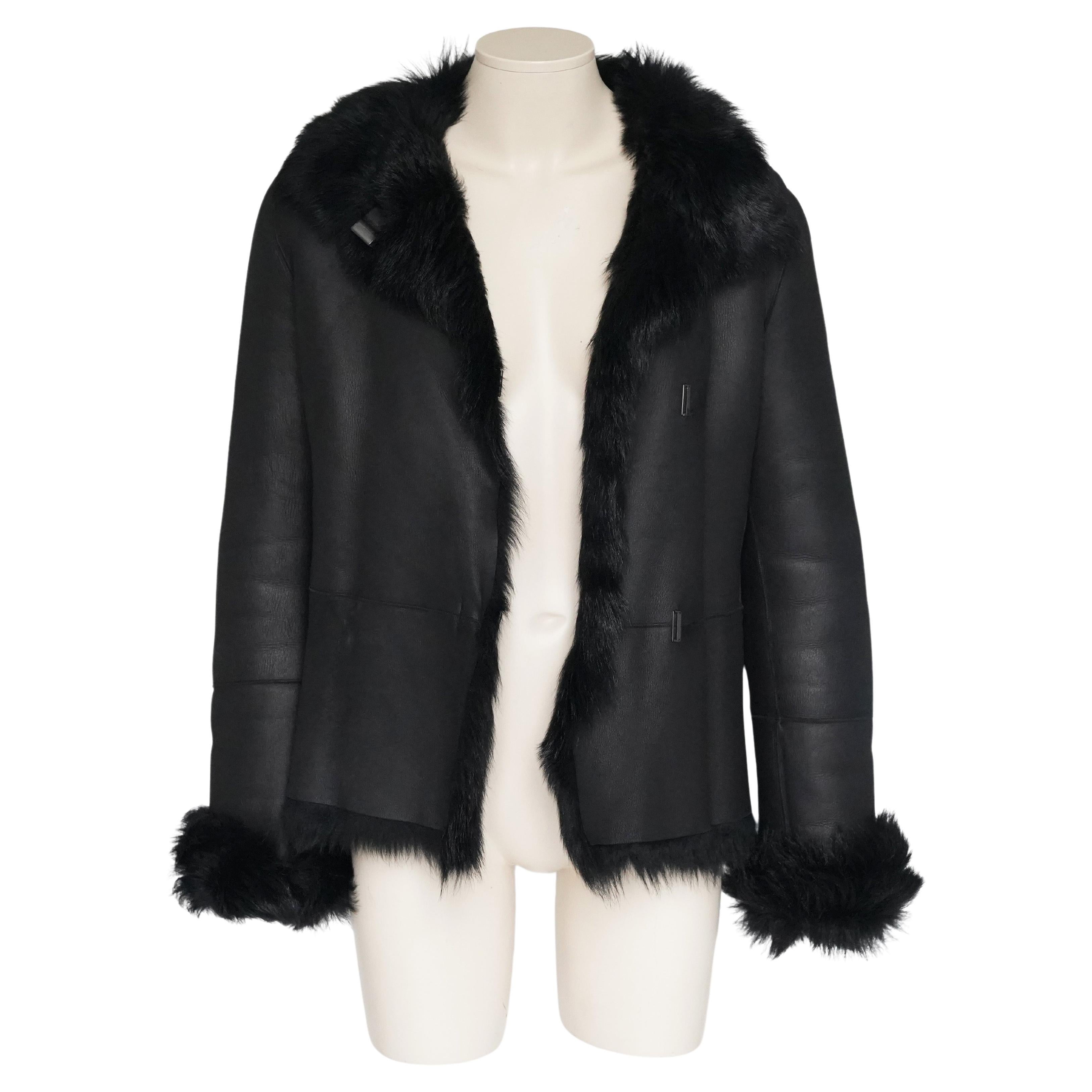 Gucci by Tom Ford F/W 2002 Abrigo de piel con cinturón de shearling negro IT38 en venta 5