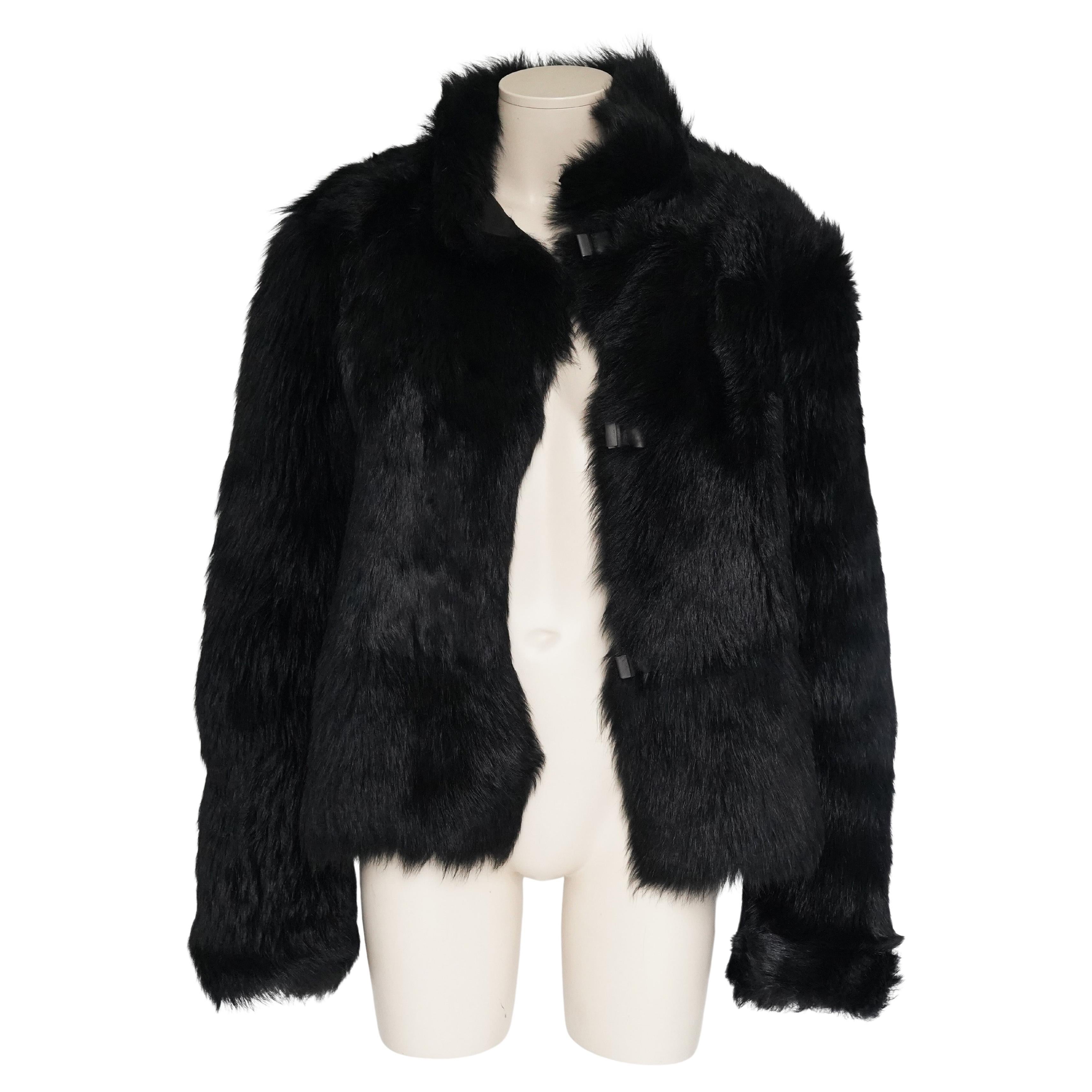 Gucci by Tom Ford F/W 2002 Abrigo de piel con cinturón de shearling negro IT38 en venta 8