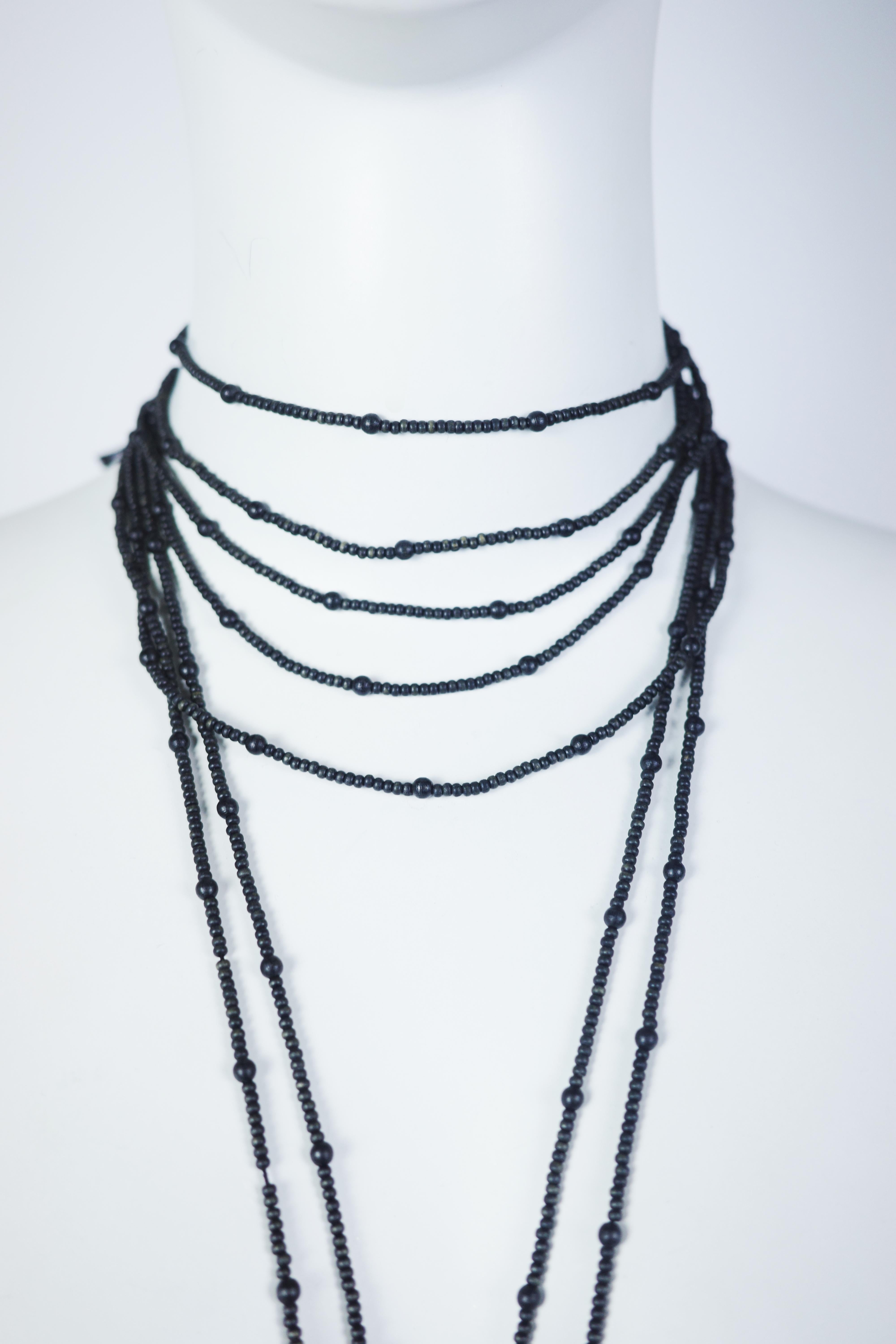 Collana W. Cross in legno d'ebano GUCCI By Tom Ford F/w 2002 in vendita 3