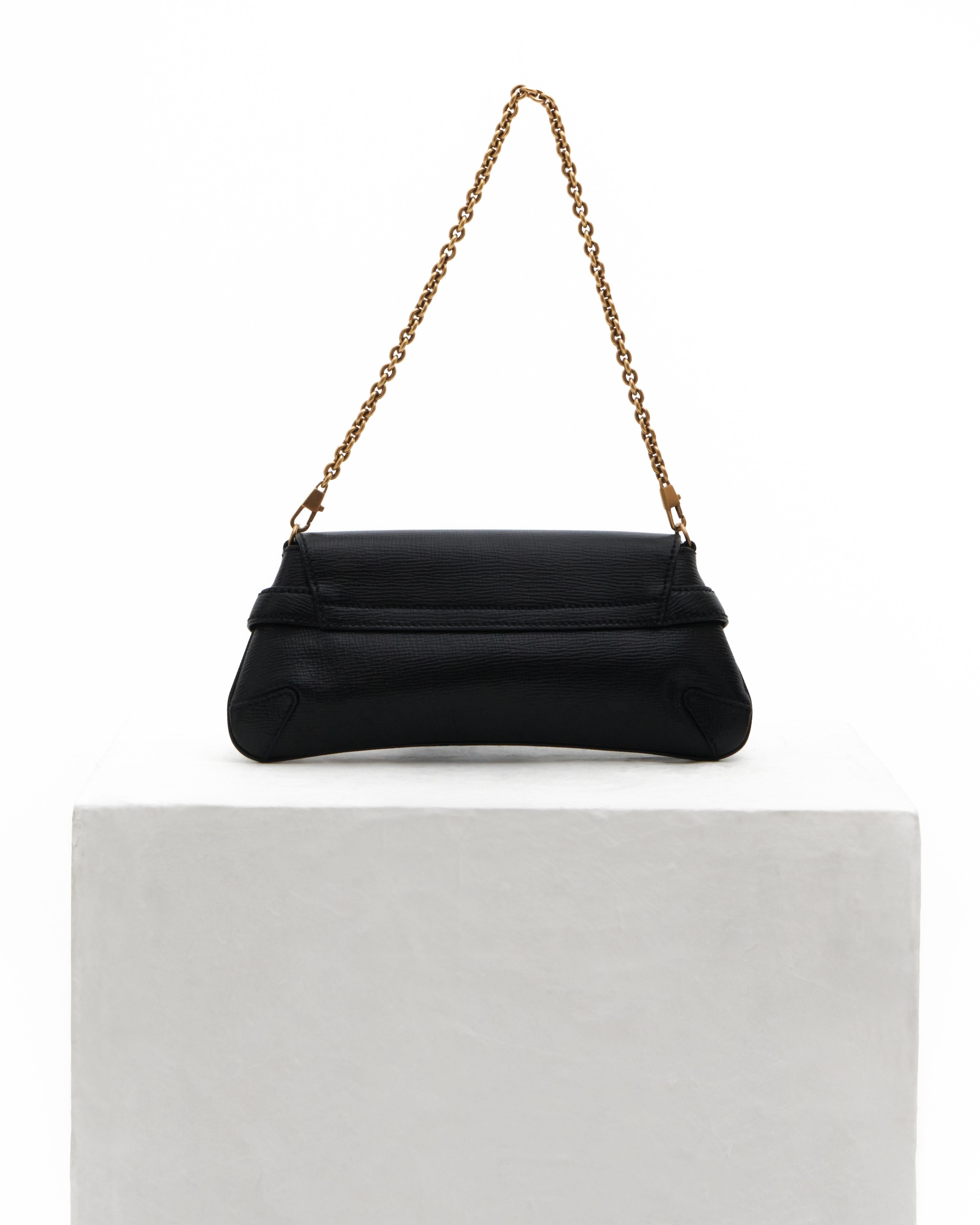 Gucci by Tom Ford F/W 2003 Black leather 'Horsebit' chain clutch  In Excellent Condition In Milano, IT