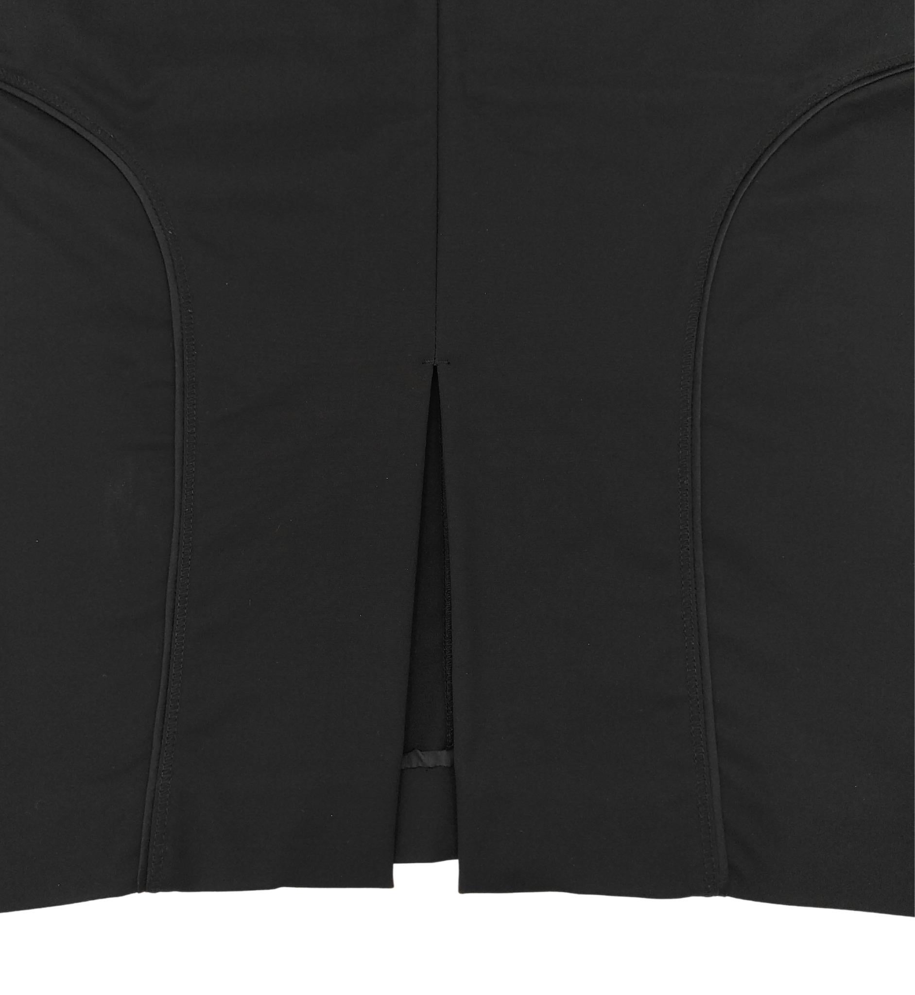Gucci by Tom Ford F/W 2003 black skirt For Sale 6