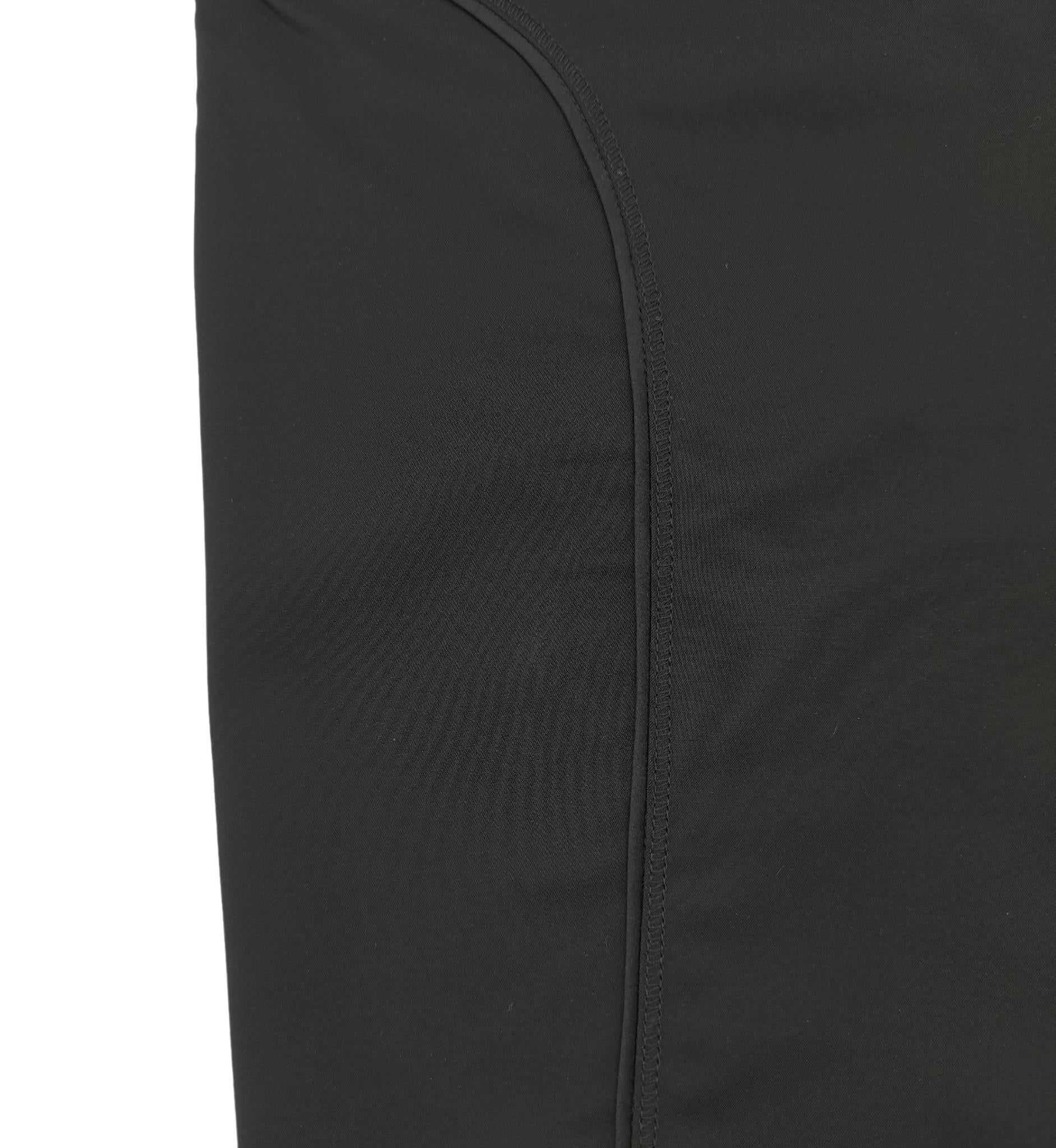 Gucci by Tom Ford F/W 2003 black skirt For Sale 7