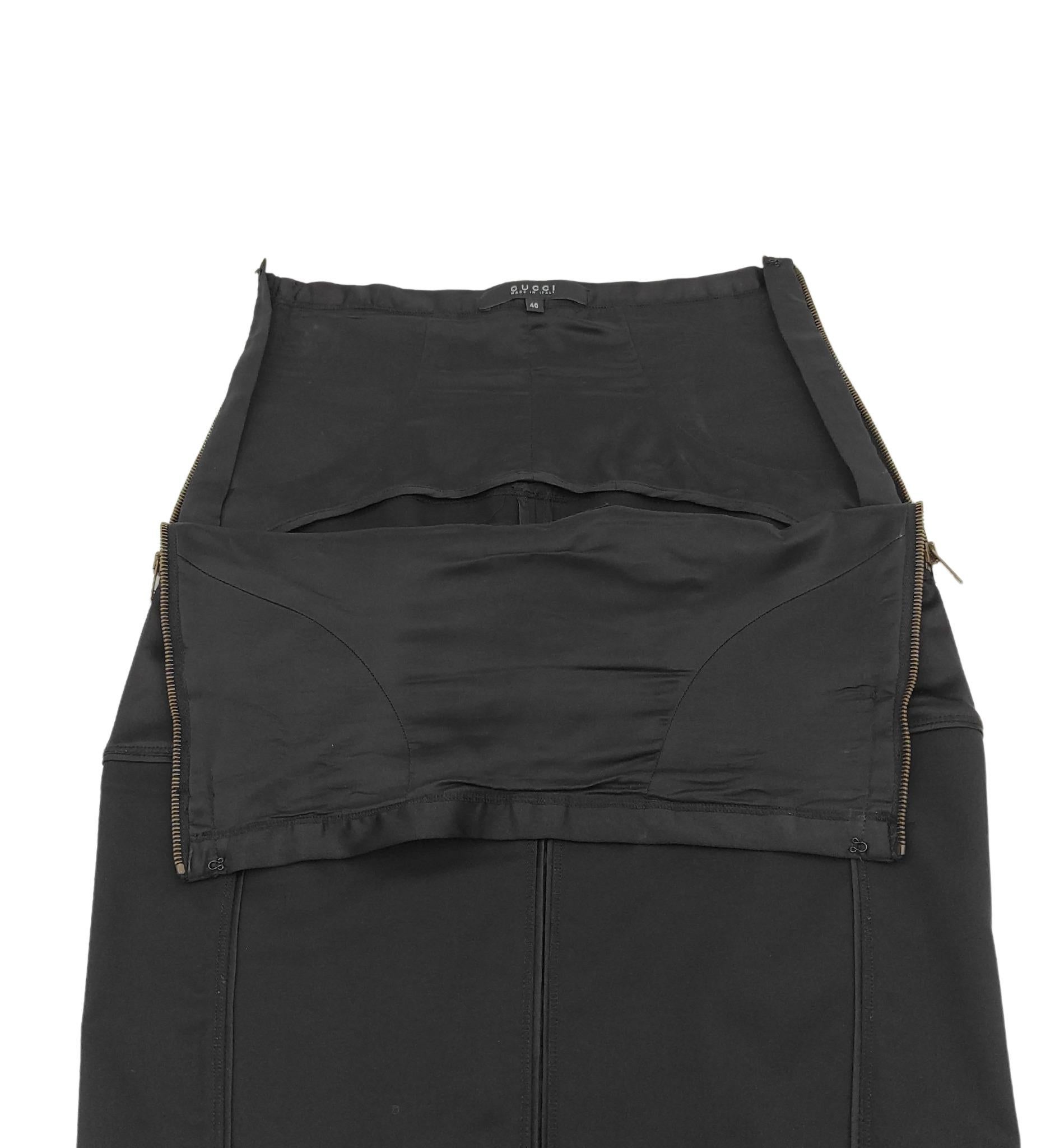 Gucci by Tom Ford F/W 2003 black skirt For Sale 3