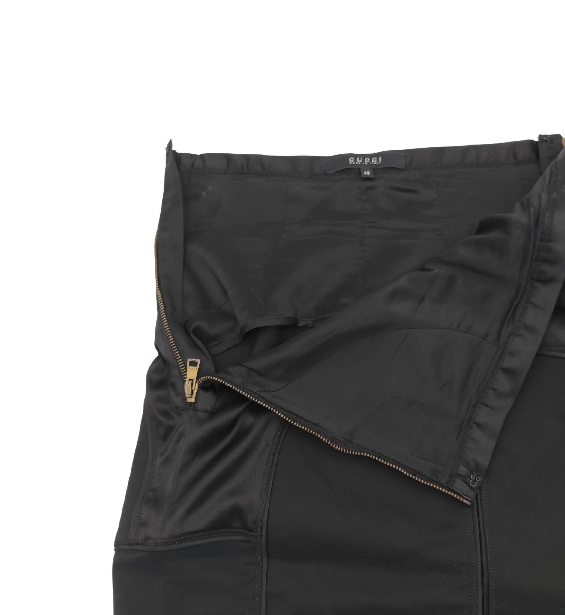 Gucci by Tom Ford F/W 2003 black skirt For Sale 4