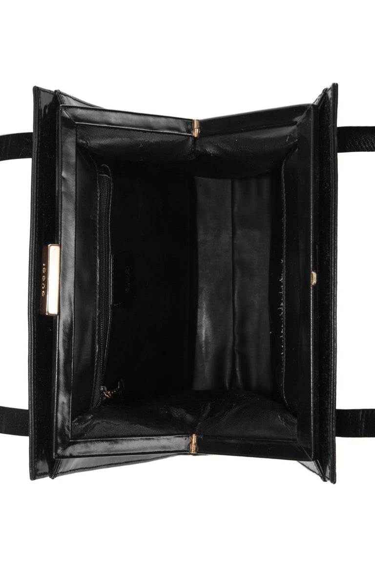 GUCCI by Tom Ford Fall 1996 Ad Campaign Black Leather Shoulder Frame ...