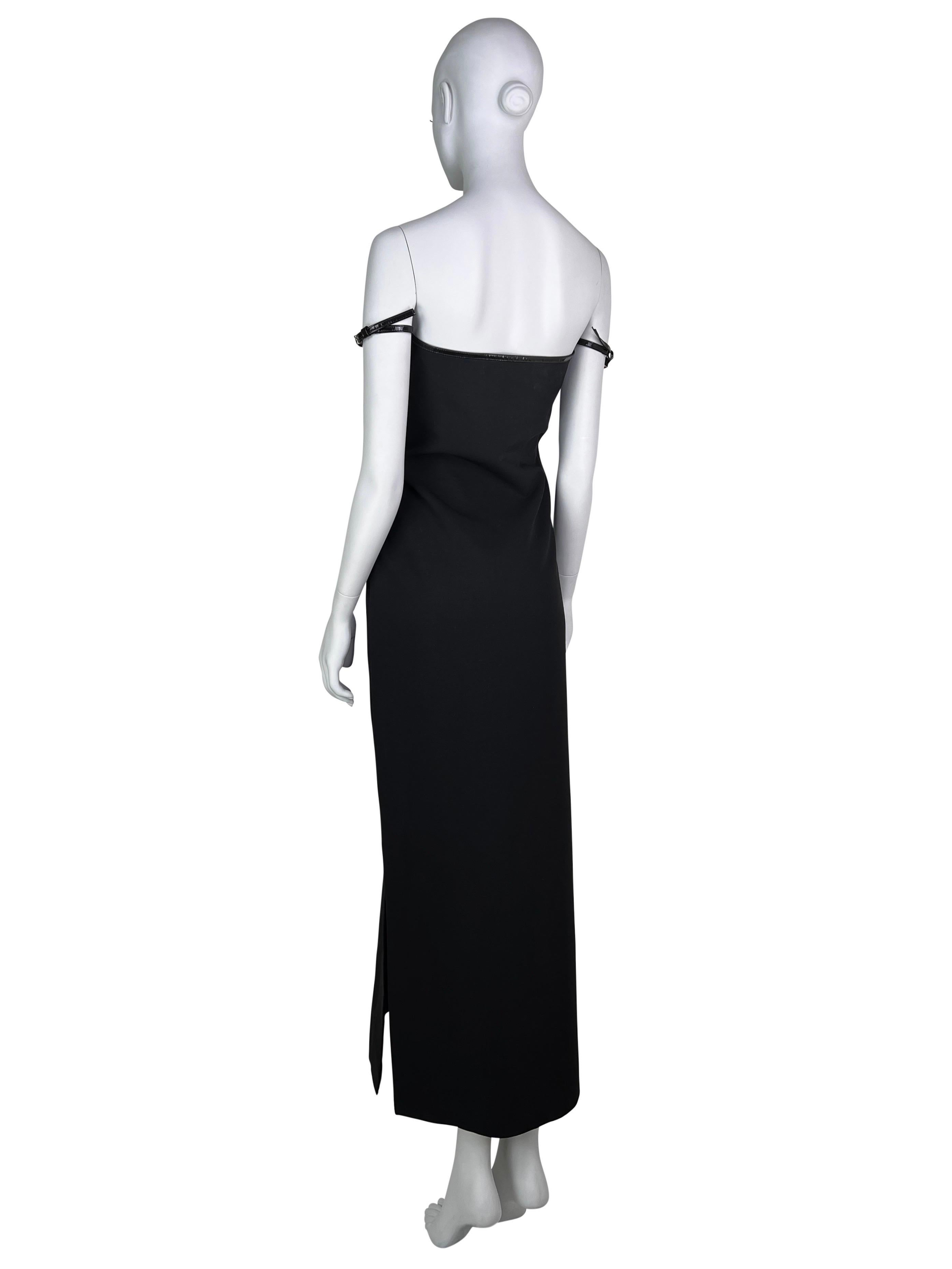 Gucci by Tom Ford Fall 1997 G-logo Strap Evening Black Dress For Sale 8