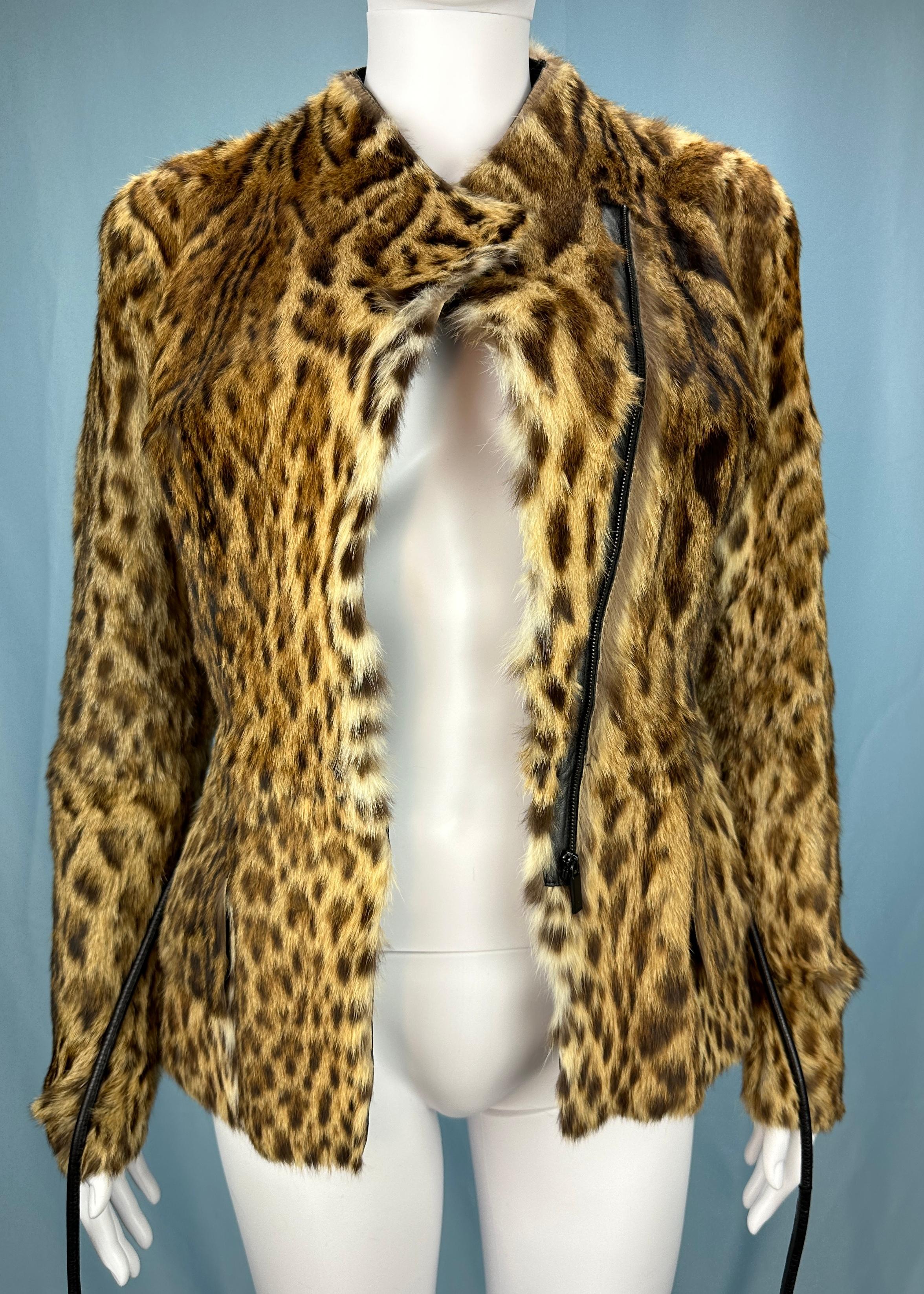 Women's Gucci by Tom Ford Fall 1999 Runway Leopard Print Fur Jacket