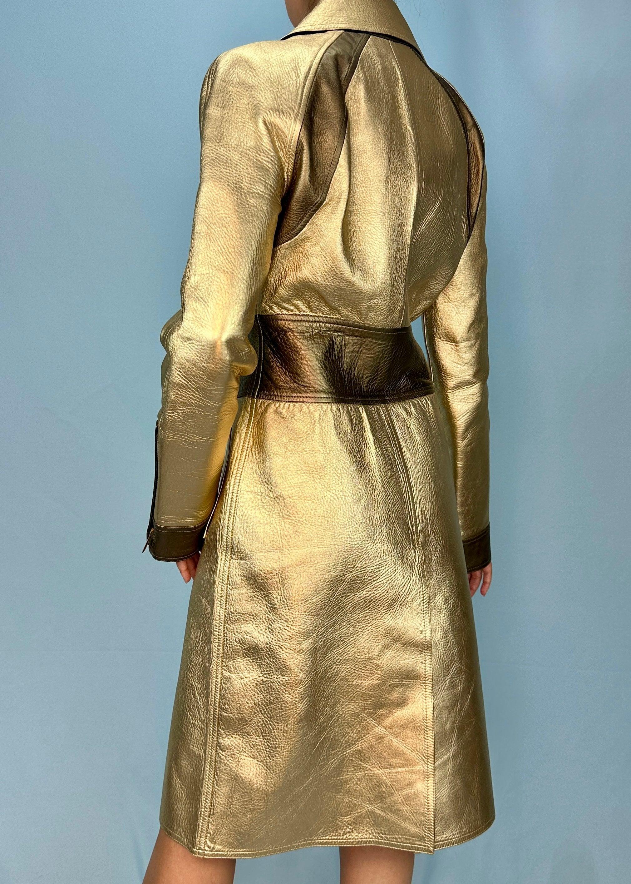 Gucci by Tom Ford Fall 2000 Runway Gold Metallic Leather Jacket In Excellent Condition In Hertfordshire, GB