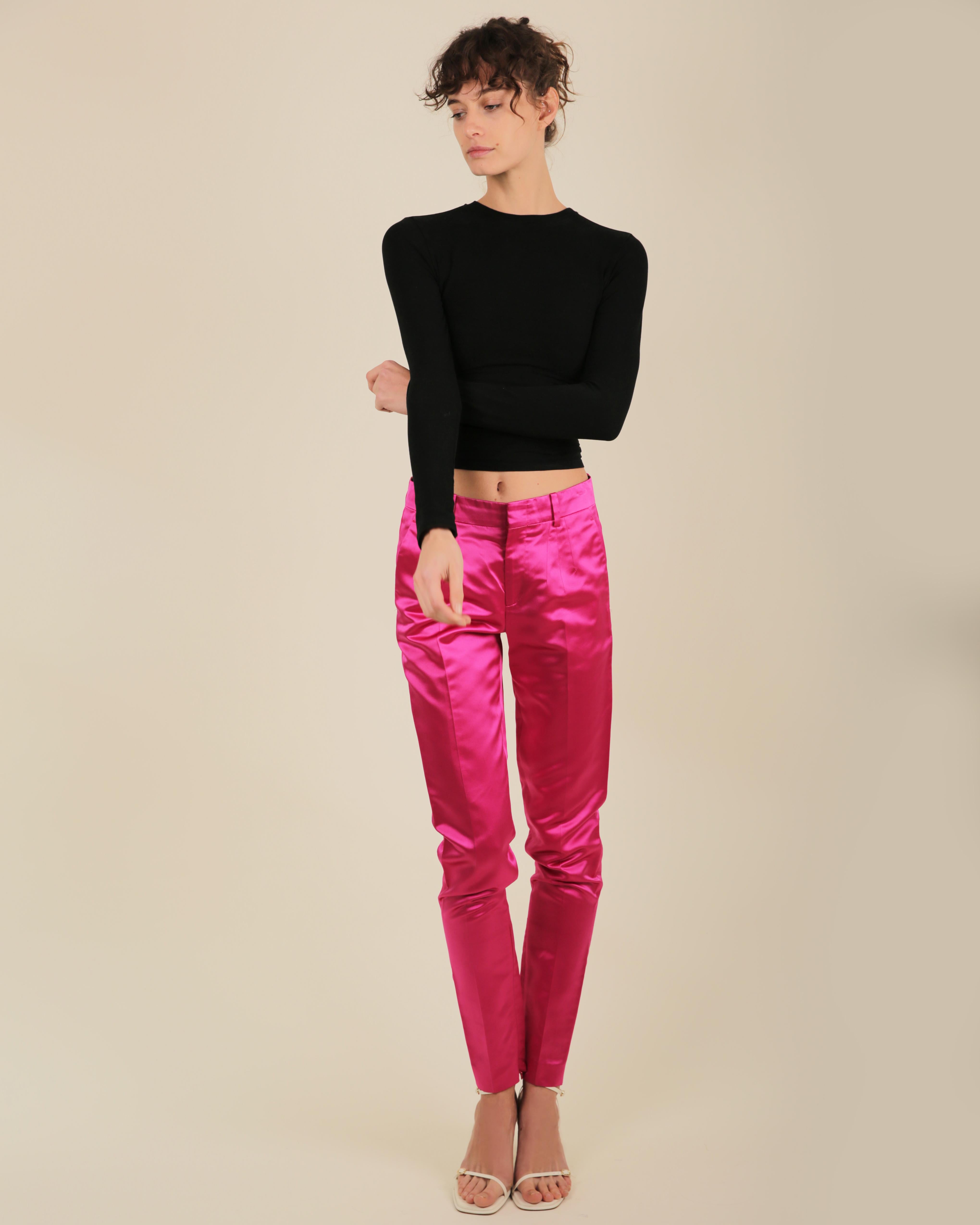 Gucci by Tom Ford Fall 2001 hot pink silk low waist tapered dress pants IT 38 For Sale 1