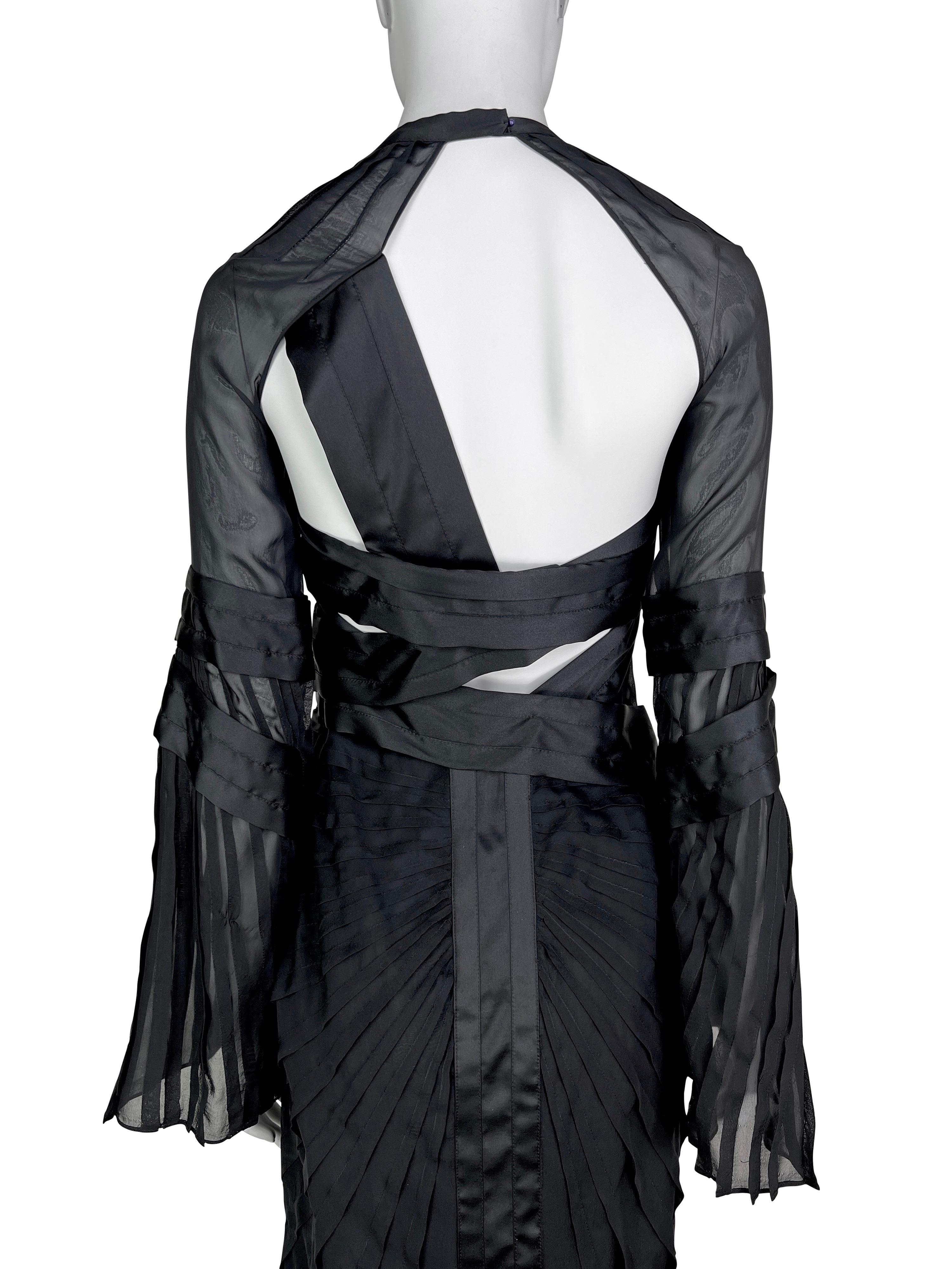 Gucci by Tom Ford Fall 2004 Pleated Bondage Silk Dress For Sale 6