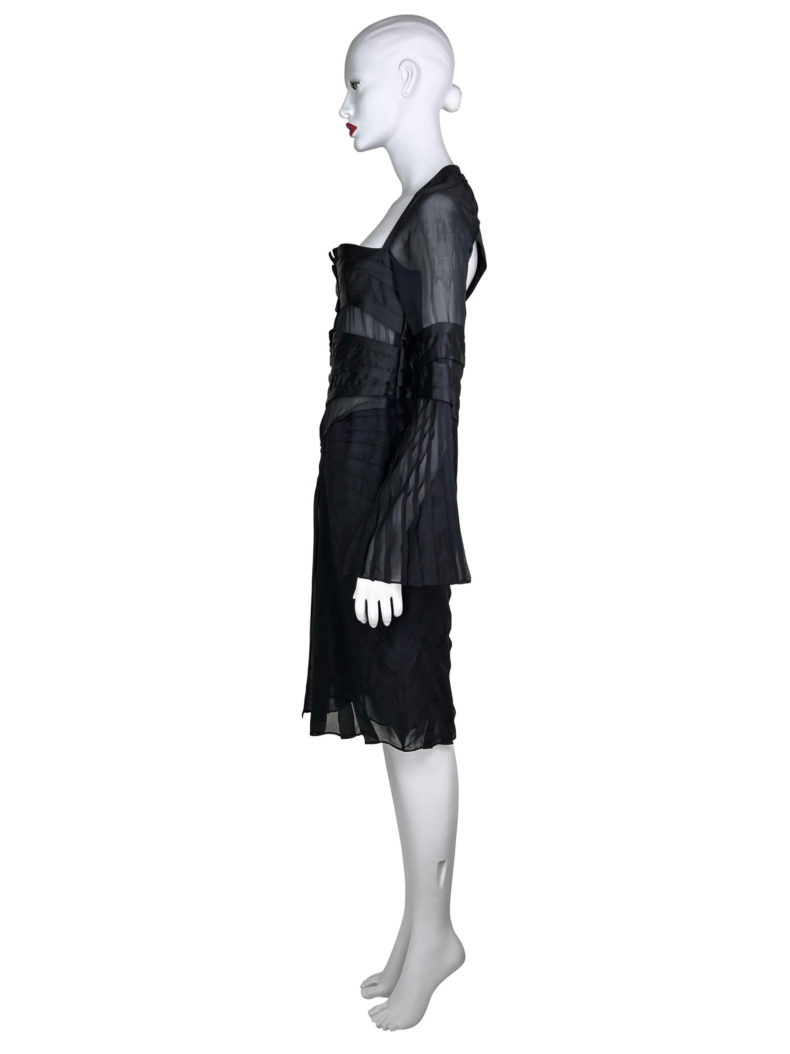 Gucci by Tom Ford Fall 2004 Pleated Bondage Silk Dress For Sale 2