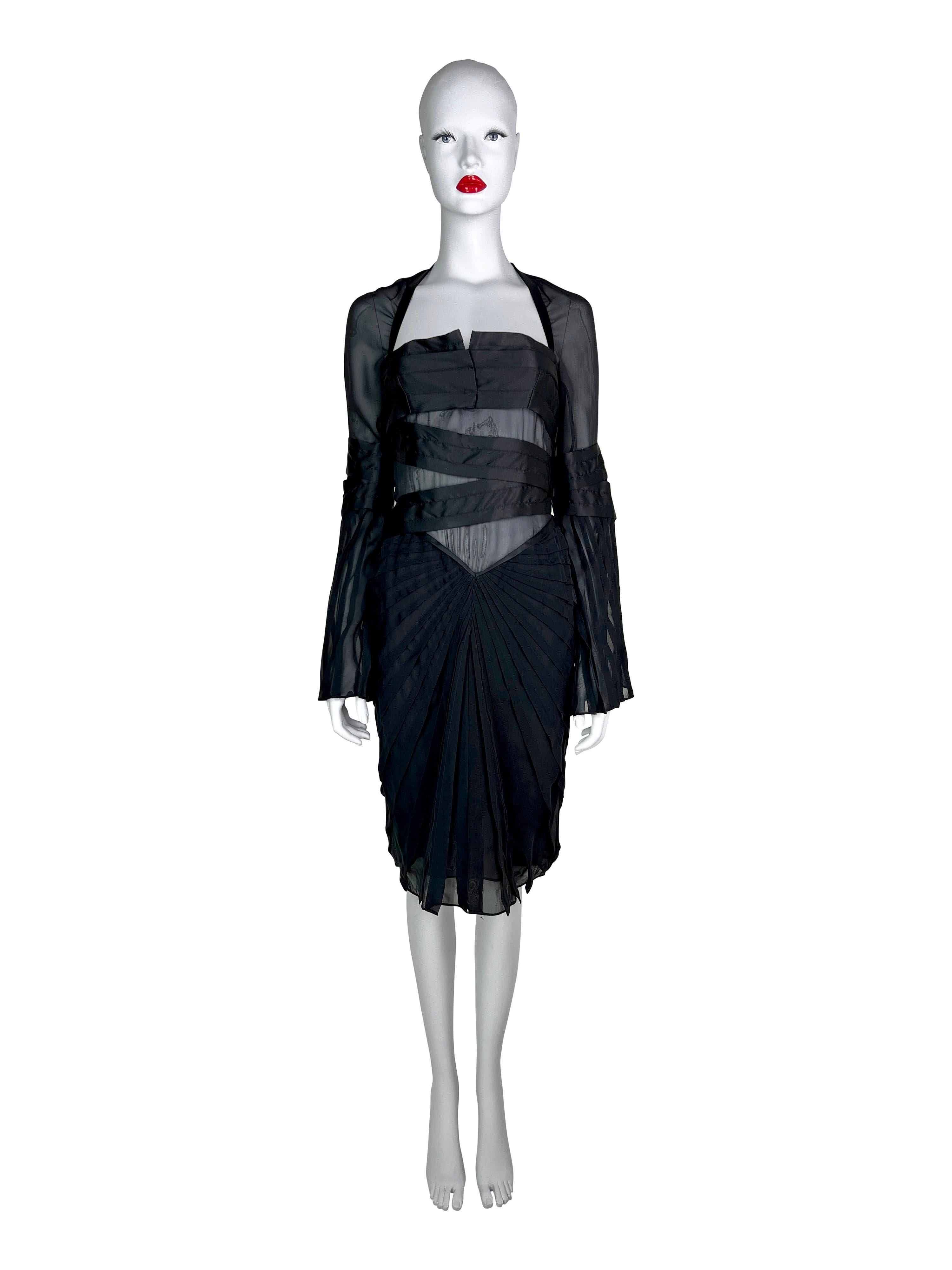 Gucci by Tom Ford Fall 2004 Pleated Bondage Silk Dress For Sale 3