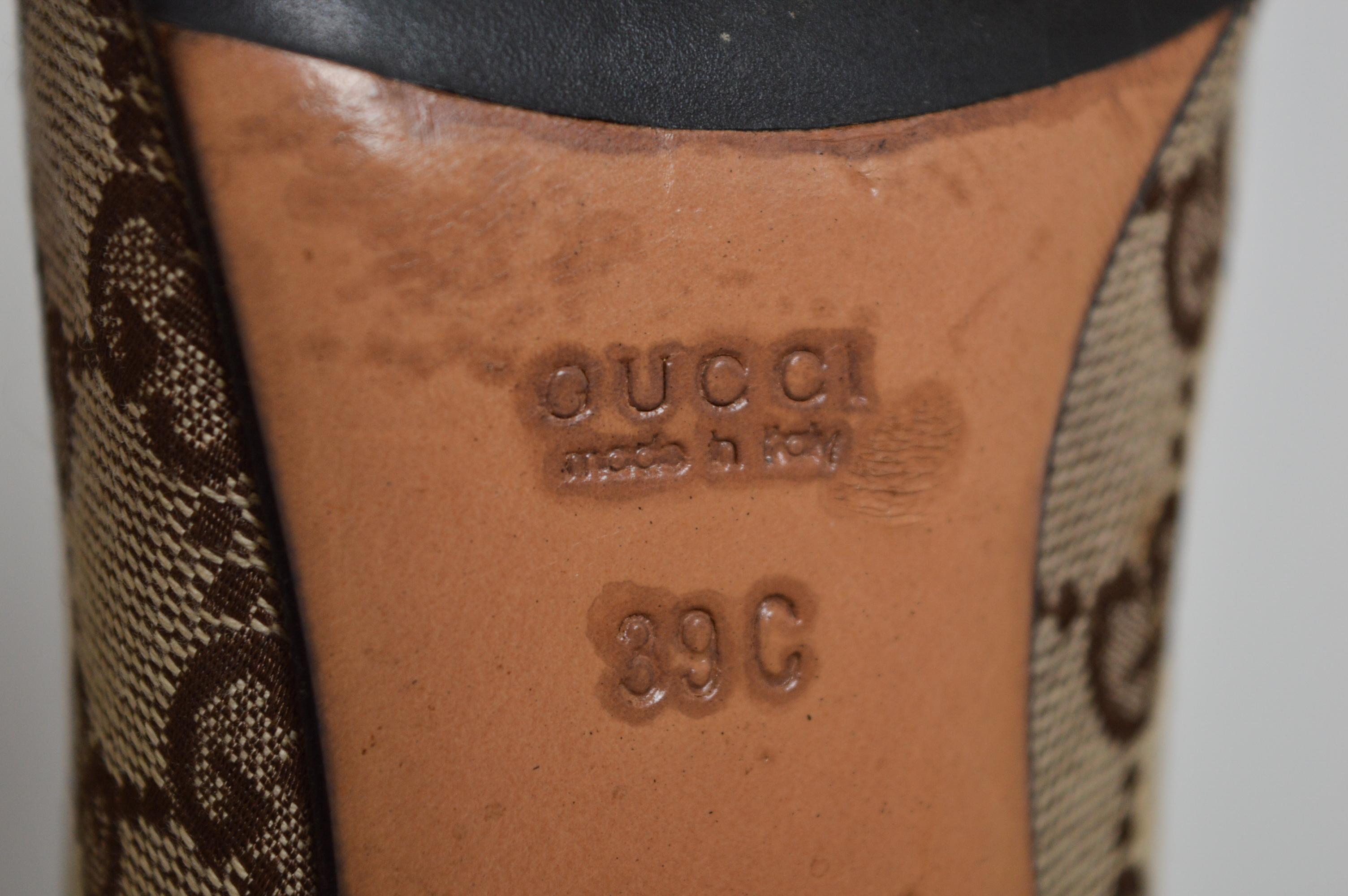 Gucci by Tom Ford GG Monogram Canvas Stivali a spillo a punta al ginocchio in vendita 10