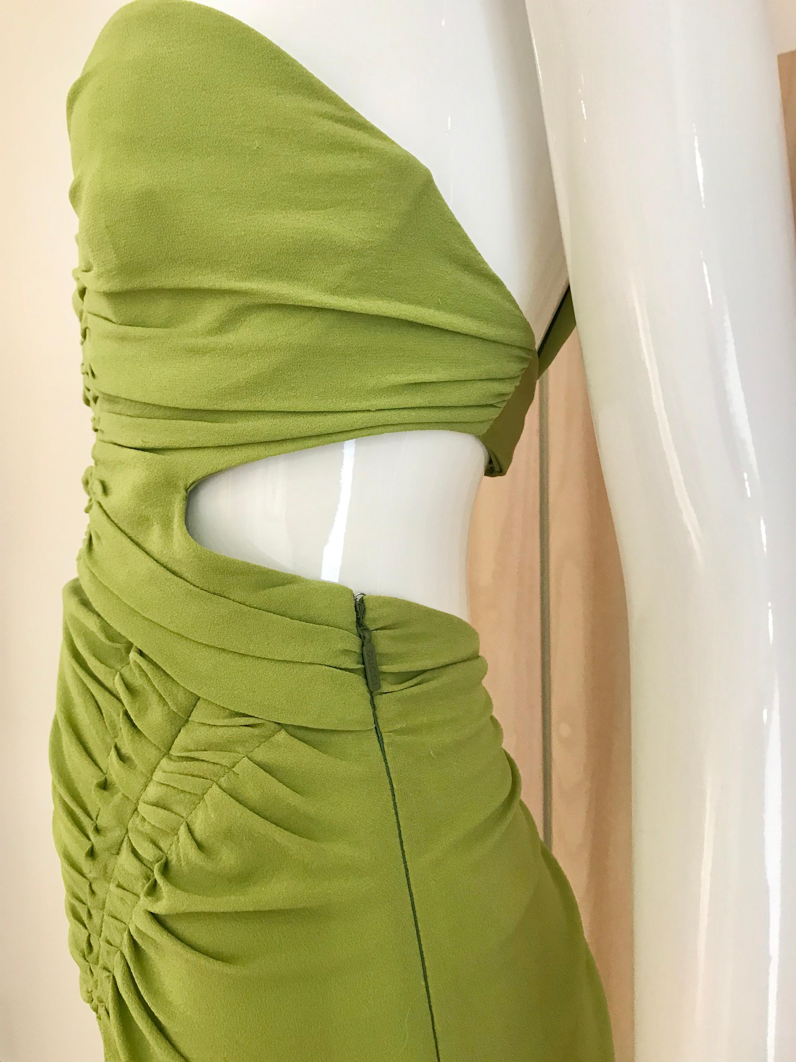 Gucci by Tom Ford Green Silk Cocktail Dress In Good Condition In Beverly Hills, CA
