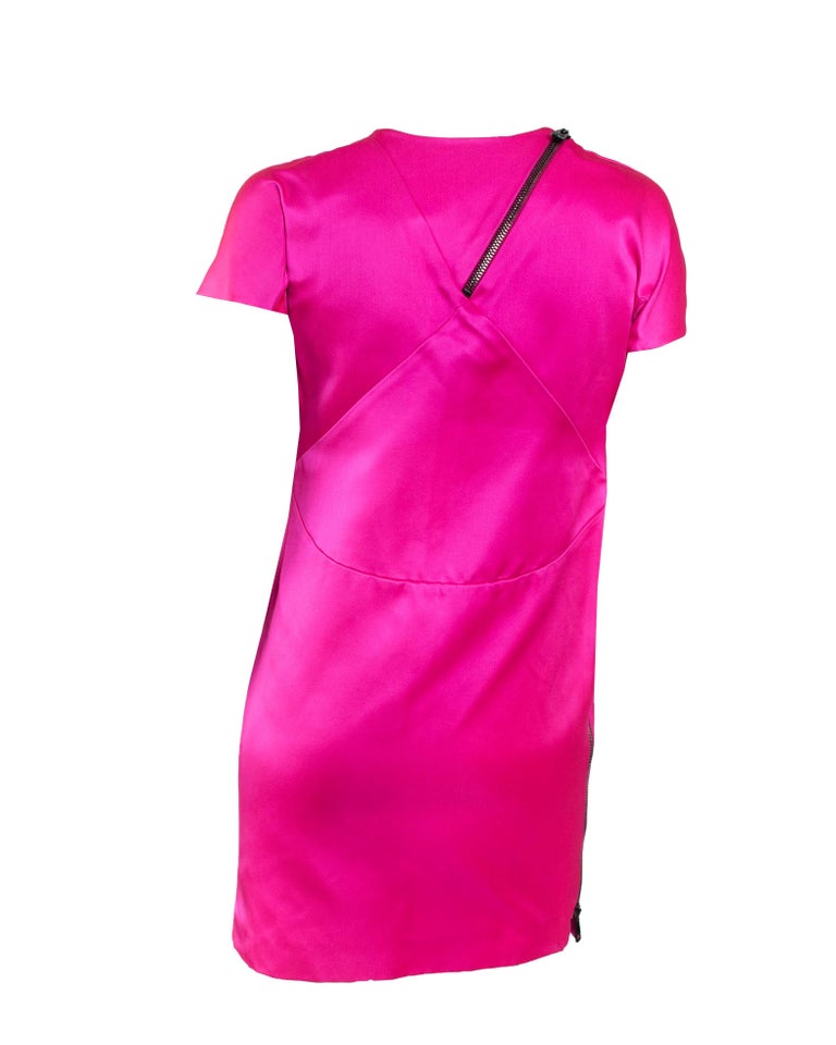 F/W 2001 Gucci by Tom Ford Hot Pink Silk Satin Zipper Mini Dress Runway For  Sale at 1stDibs | tom ford pink dress