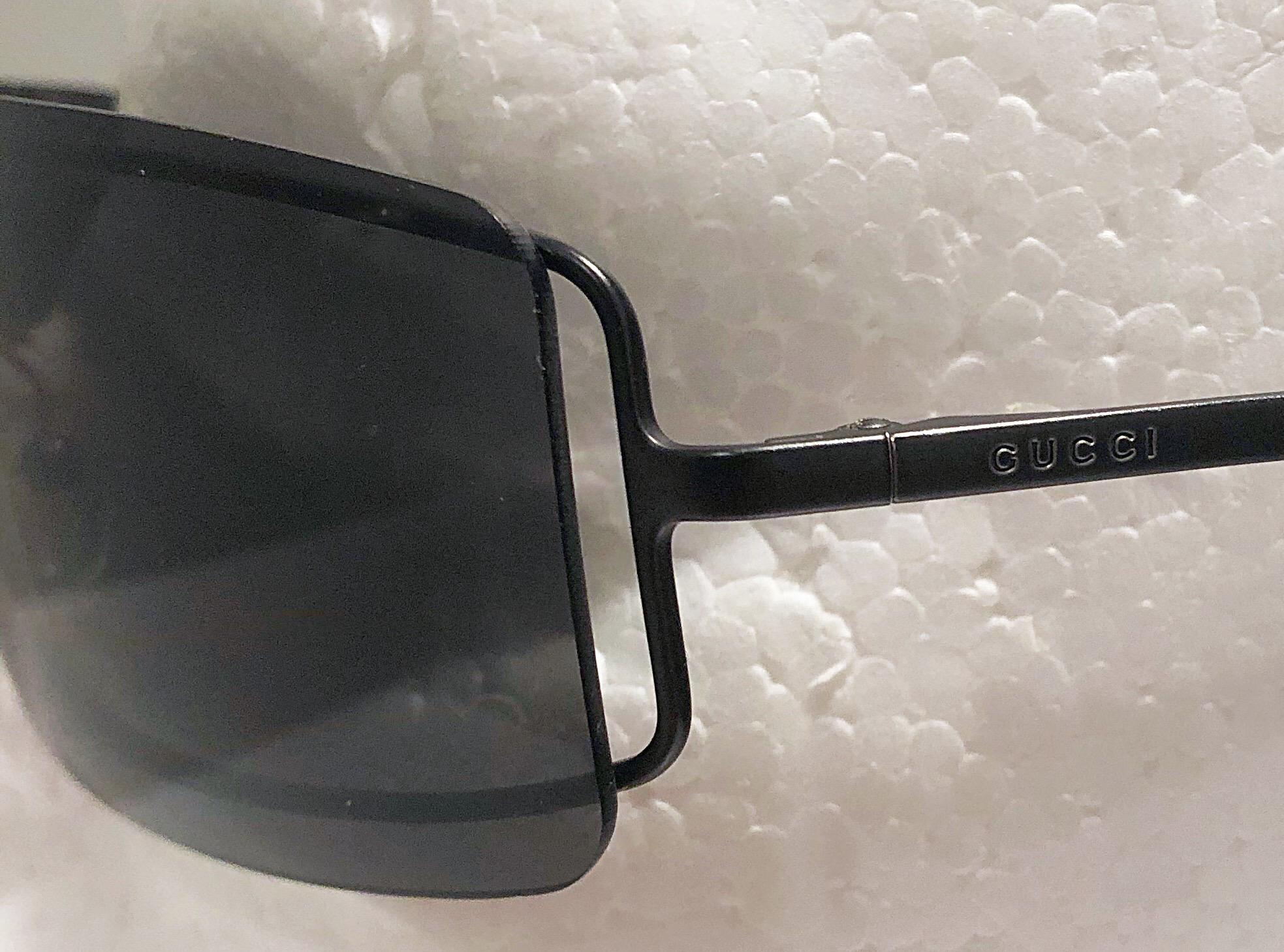 Gucci by Tom Ford Matrix Black Grey Rimless Unisex 1990s Vintage 90s Sunglasses For Sale 6
