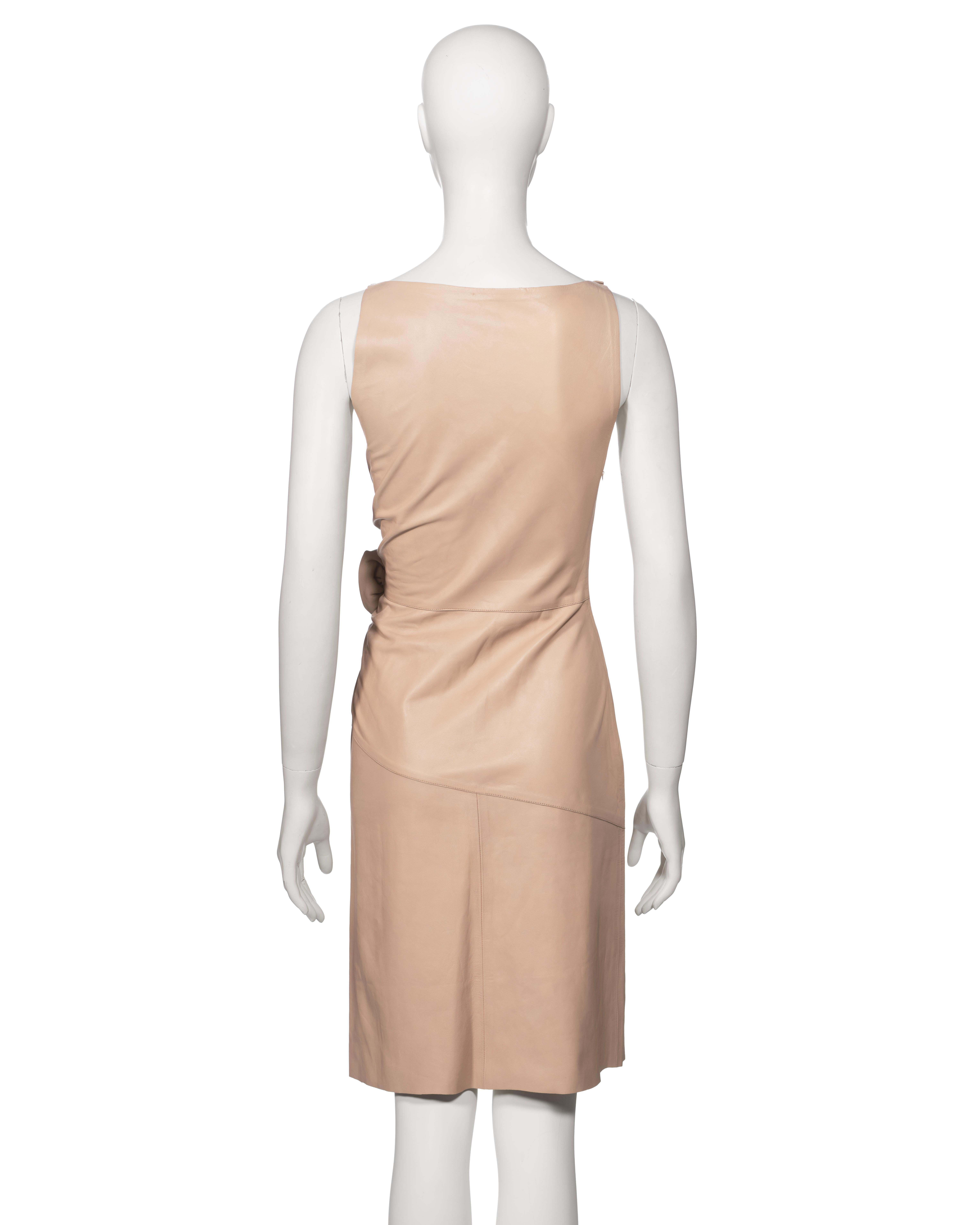 Gucci by Tom Ford Nude Leather Shift Dress with Rosette, fw 1999 For Sale 6