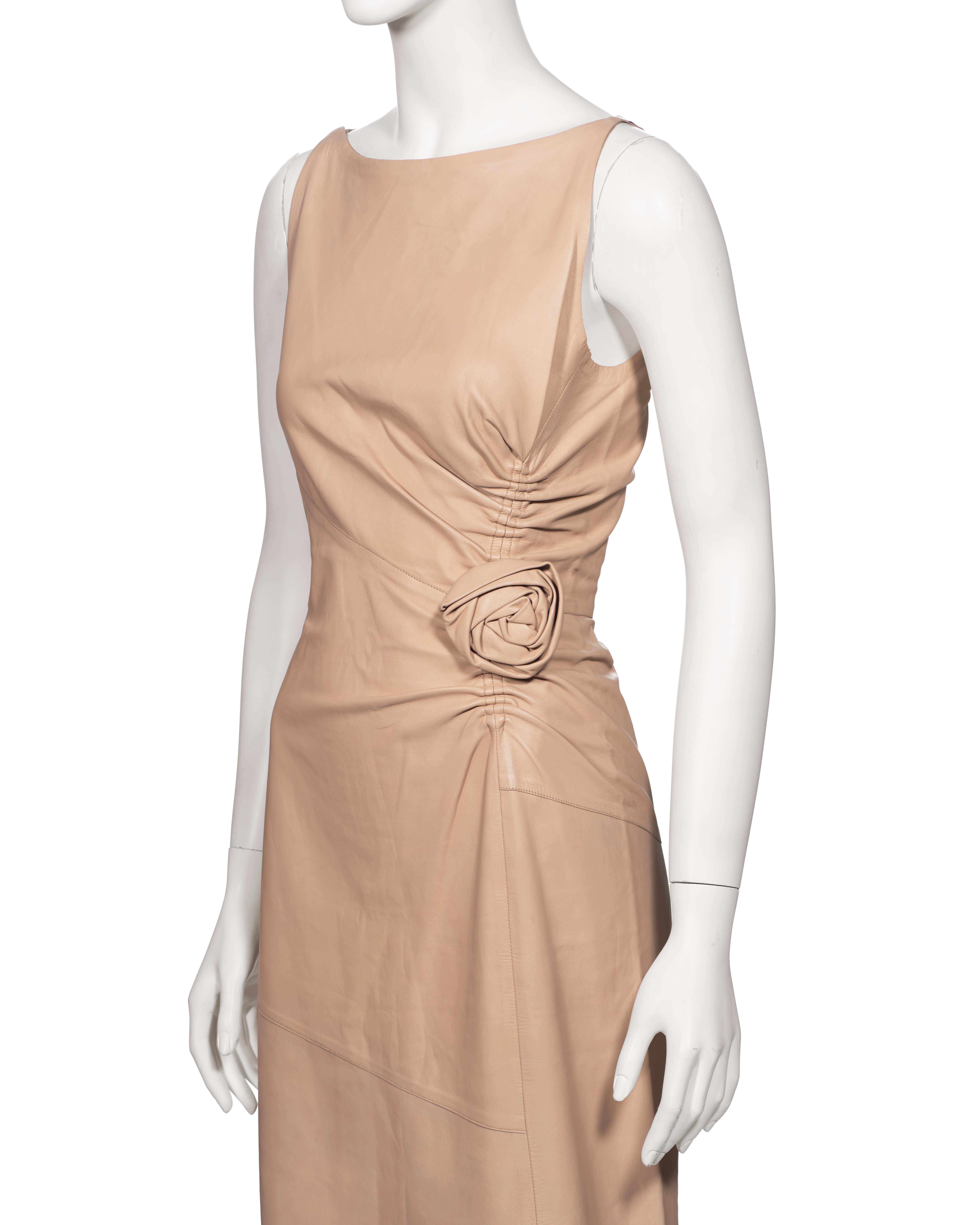 Gucci by Tom Ford Nude Leather Shift Dress with Rosette, fw 1999 For Sale 3