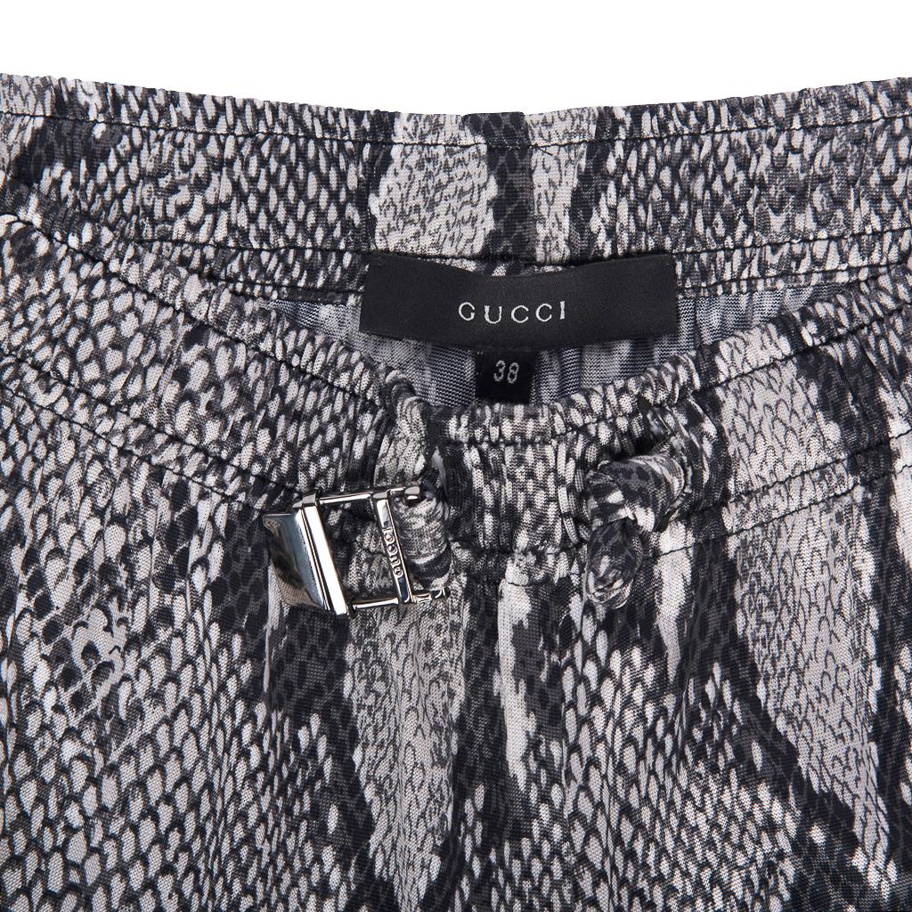 Gucci by Tom Ford Pant Slinky Snakeskin Print Sweat Style Zipper Ankle 38 / 4 5