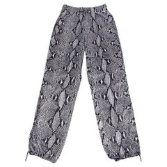 Gucci by Tom Ford Pant Slinky Snakeskin Print Sweat Style Zipper Ankle 38 / 4