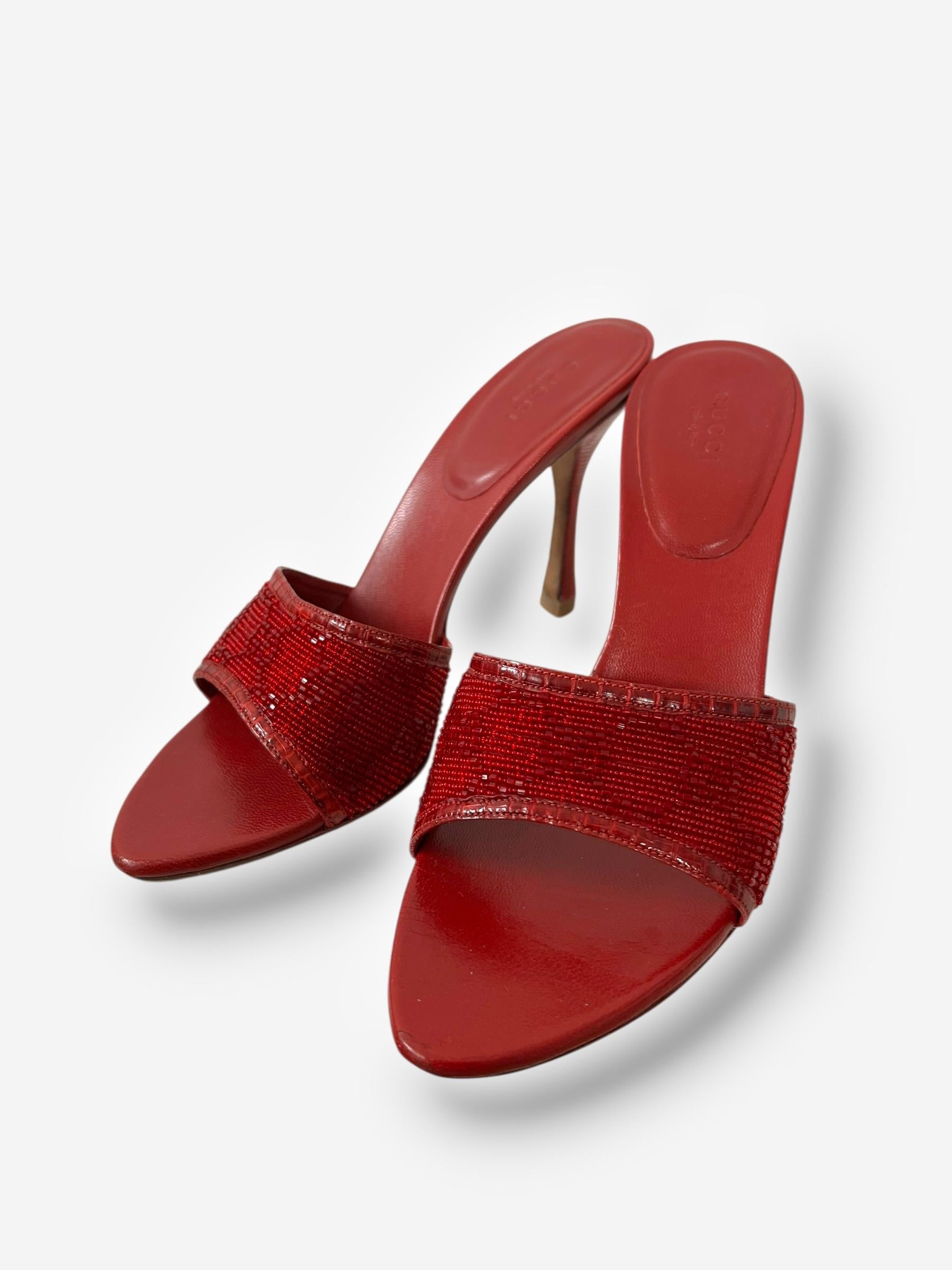Rouge Gucci by Tom Ford, Red Beaded GG Heels – Size 37.5 en vente