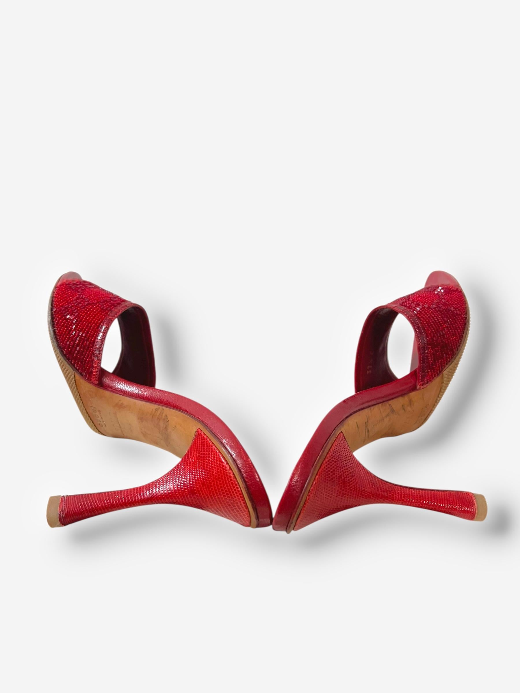 Gucci by Tom Ford, Red Beaded GG Heels – Size 37.5 Bon état - En vente à CAPELLE AAN DEN IJSSEL, ZH