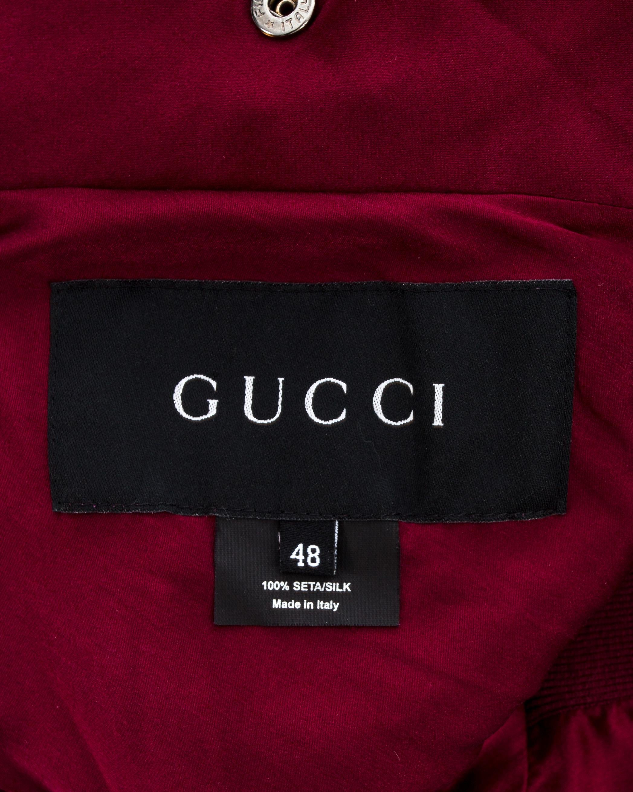 Gucci by Tom Ford red silk embroidered reversible bomber jacket, ca. 2001 For Sale 2