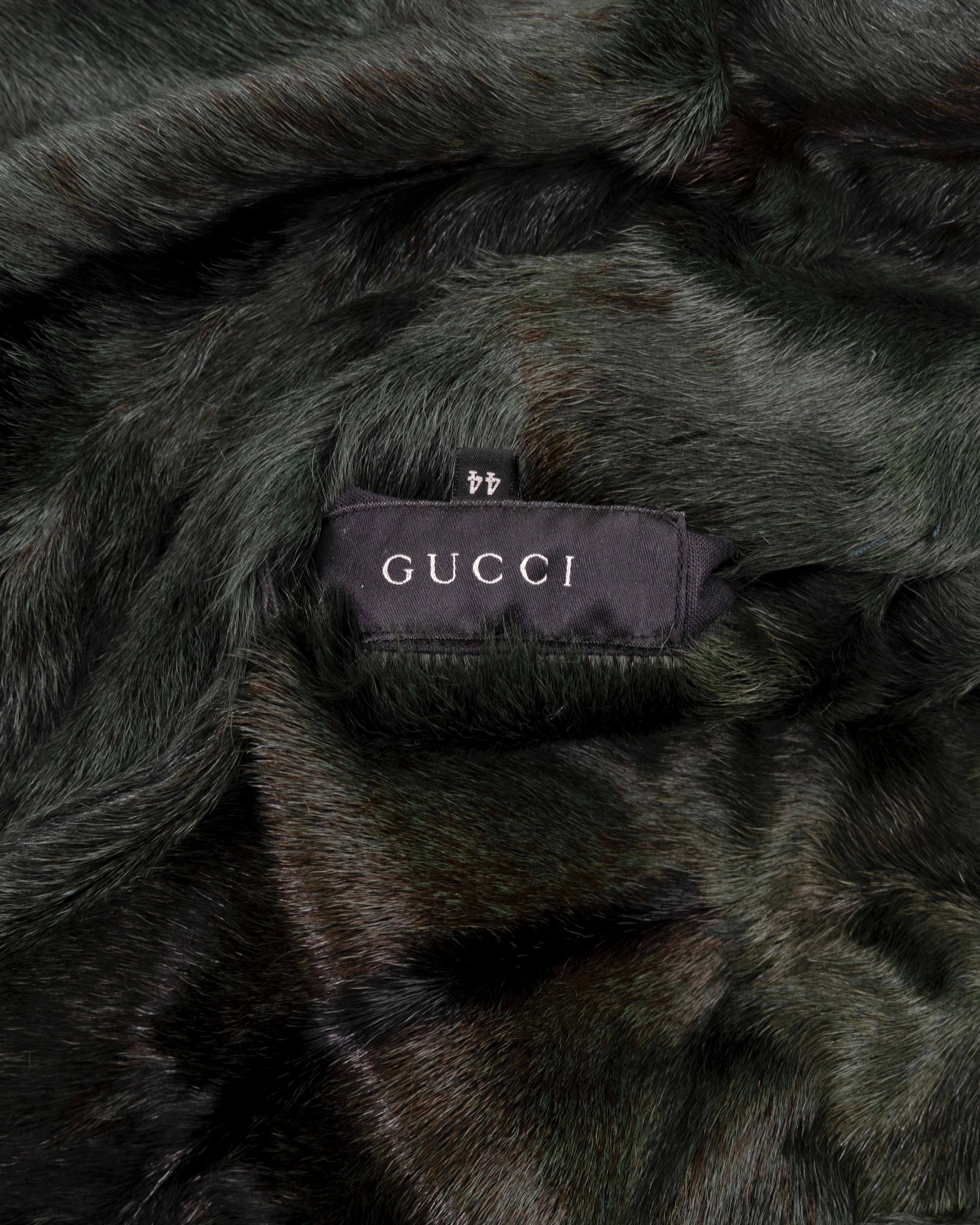 Gucci by Tom Ford reversible grüner und schwarzer Pelzmantel, H/W 1999 im Angebot 16