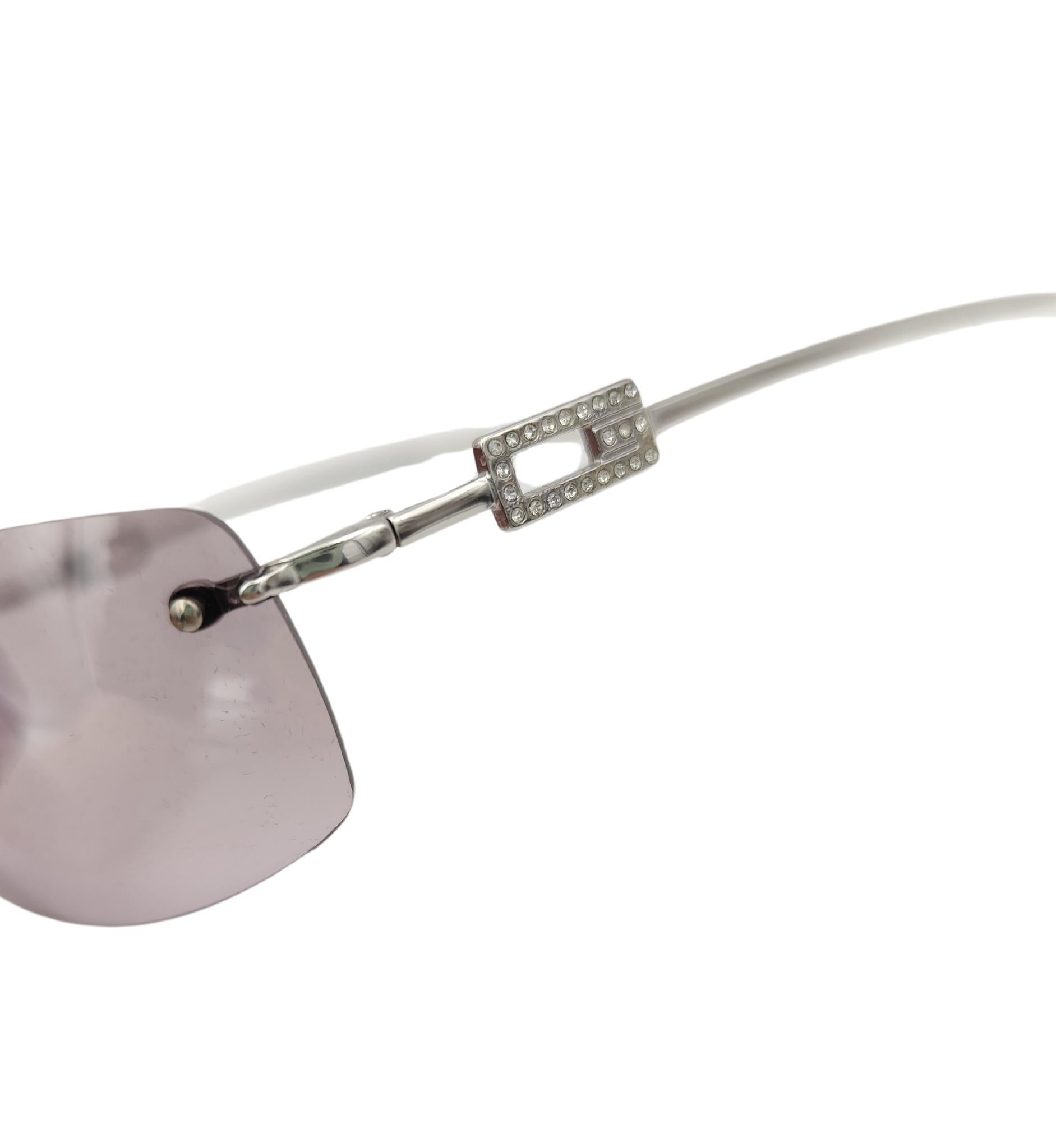 Gucci by Tom Ford Rhinestones Logo lila Randlose Sonnenbrille mit Strass für Damen oder Herren im Angebot