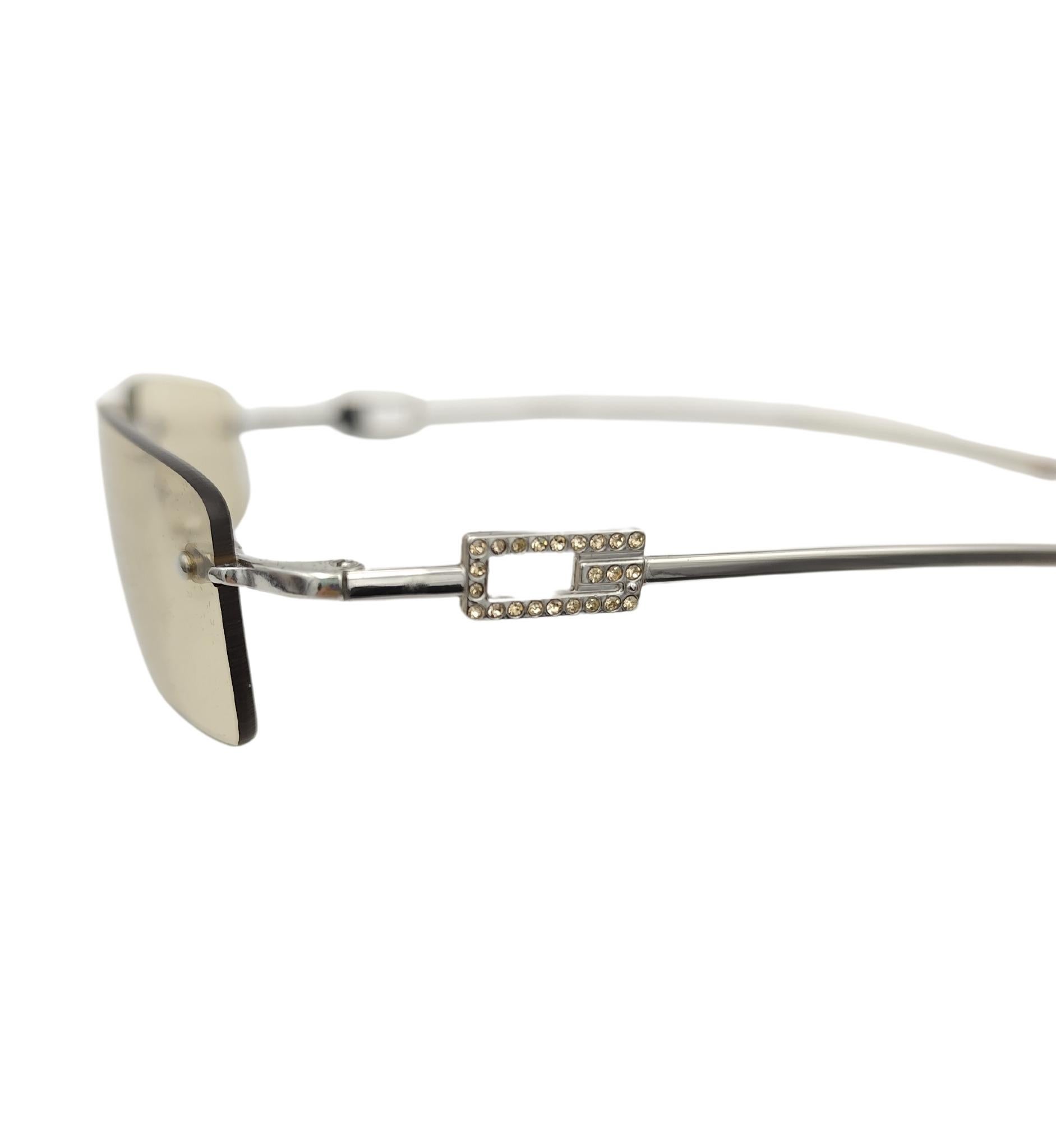 Women's or Men's Gucci by Tom Ford rhinestones logo yellow rimless sunglasses For Sale