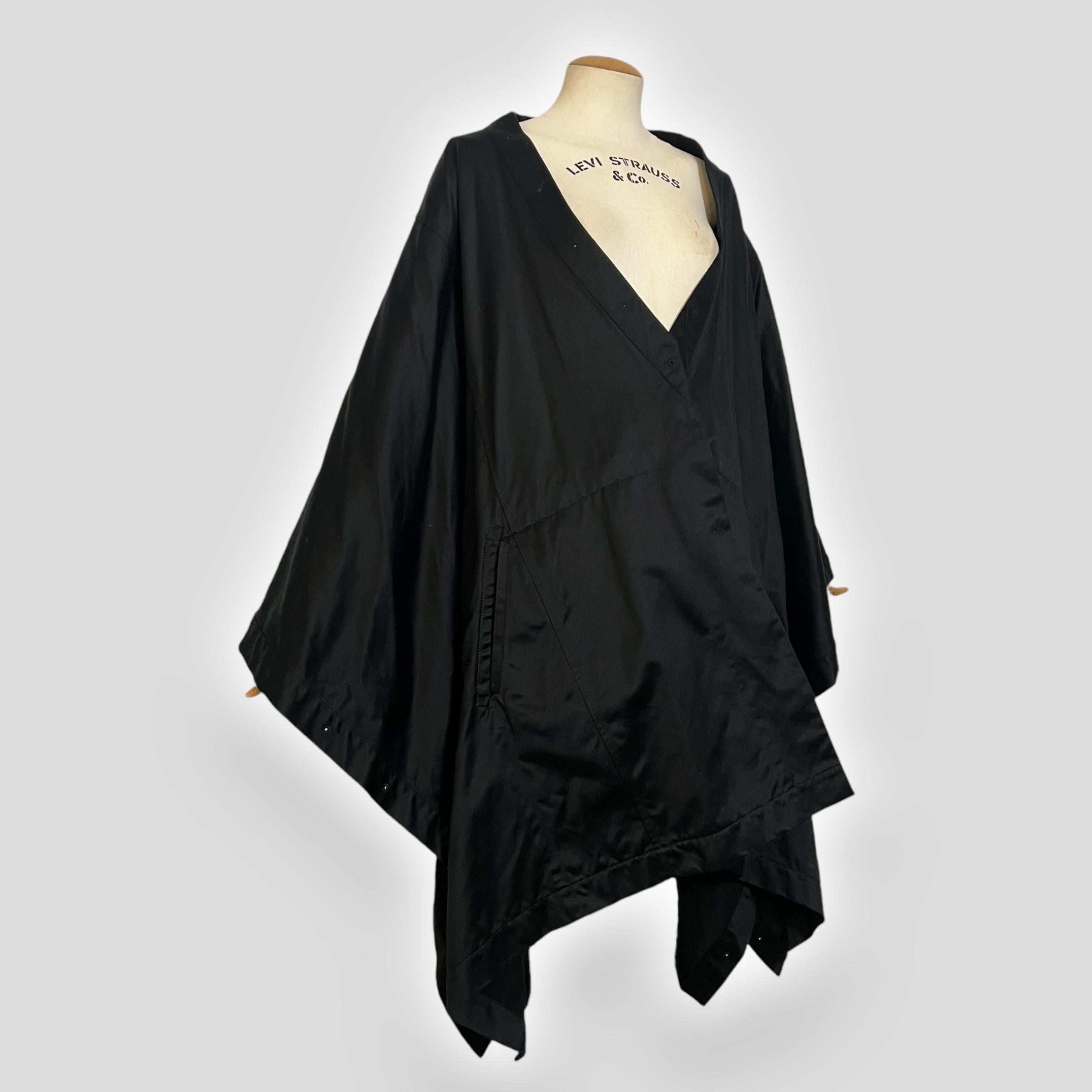 Black Gucci by Tom Ford, Runway Kimono Jacket, Fall/Winter 2002, Look 7
