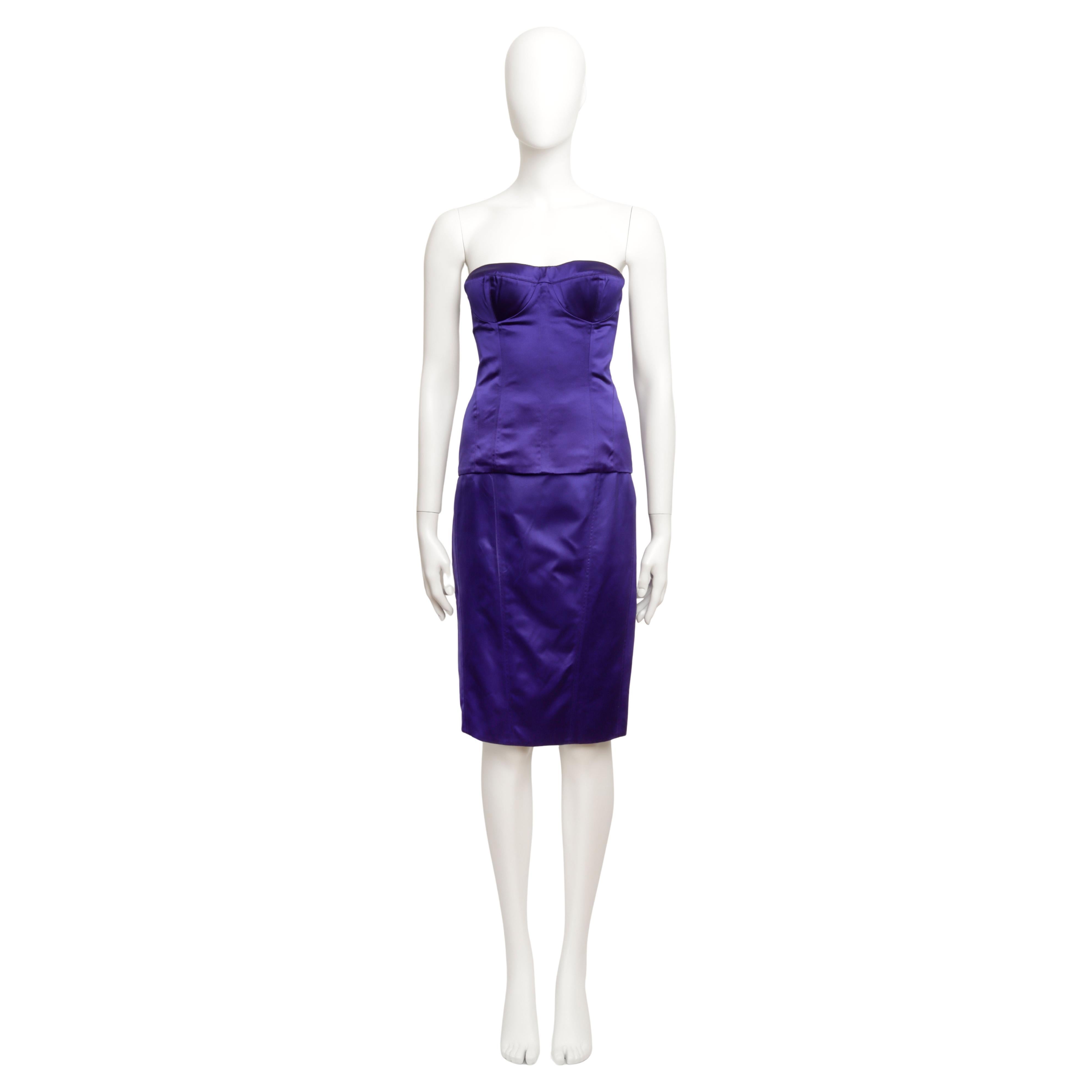 Gucci by Tom Ford S/S 2001 Runway Corset Bustier and Skirt Set in Purple Satin en venta