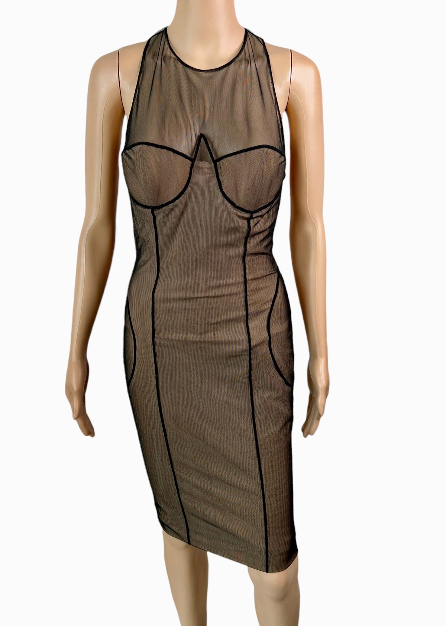 Gucci by Tom Ford S/S 2001 Runway Sheer Tulle Mesh Covered Bustier Corset Midi Dress IT 40

Look 2 from Gucci S/S 2001 Runway Collection designed by Tom Ford. Gucci midi dress with mesh overlay, scoop neck, structured bodice and concealed zip