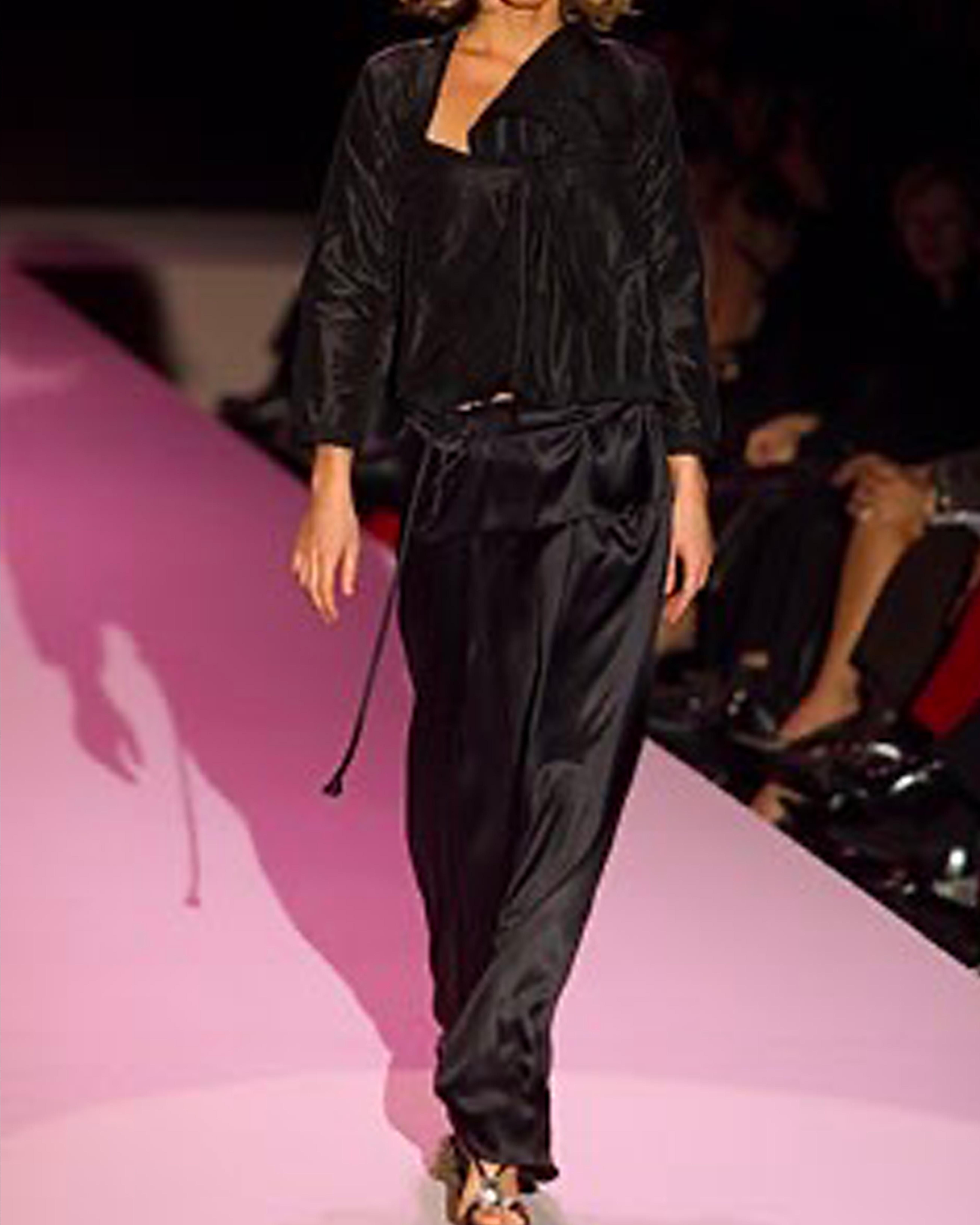 Gucci By Tom Ford S/S 2002 Black silk harem pants in vendita 1