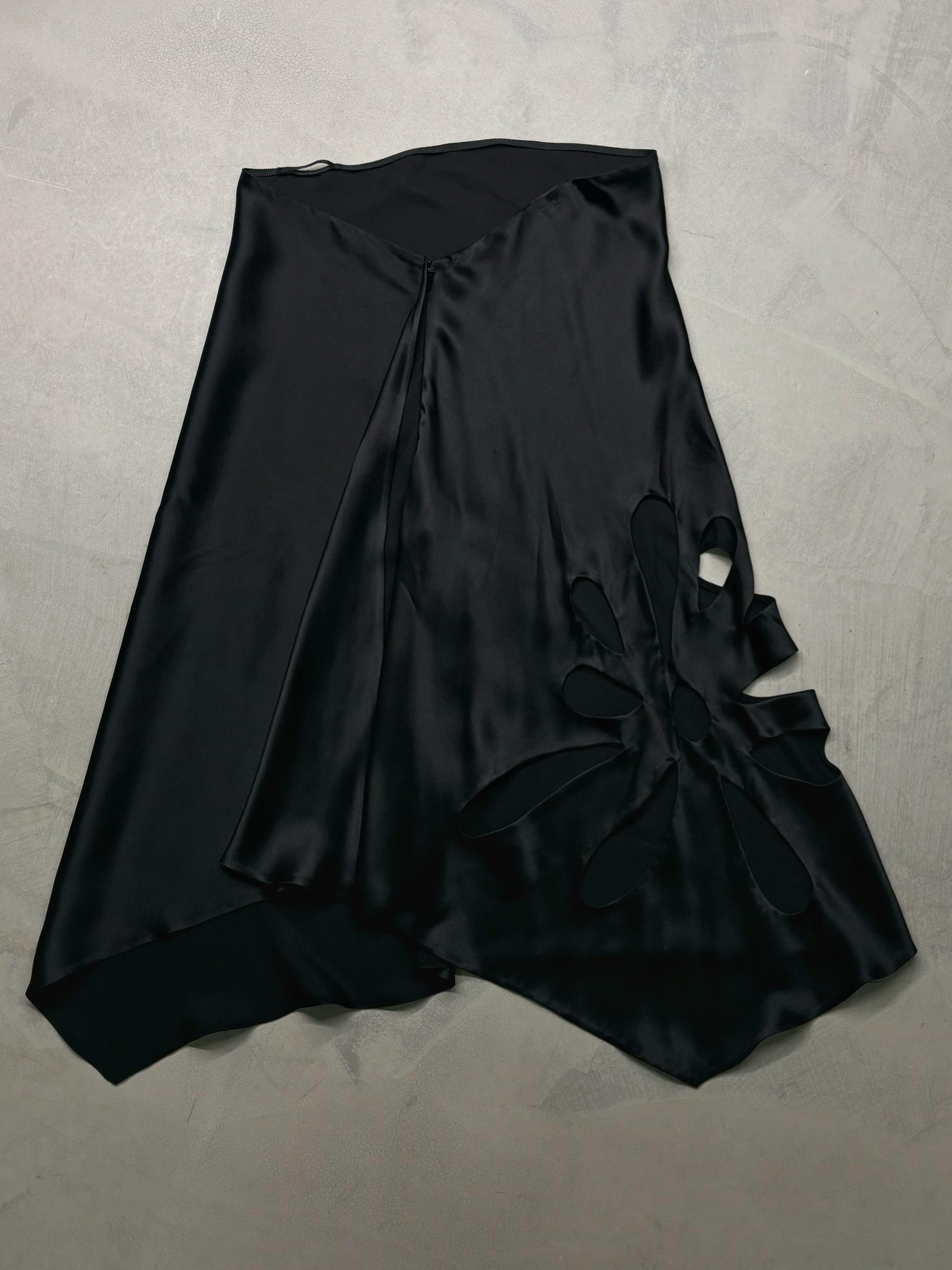 Women's Gucci by Tom Ford S/S 2002 cut-out floral bias skirt For Sale