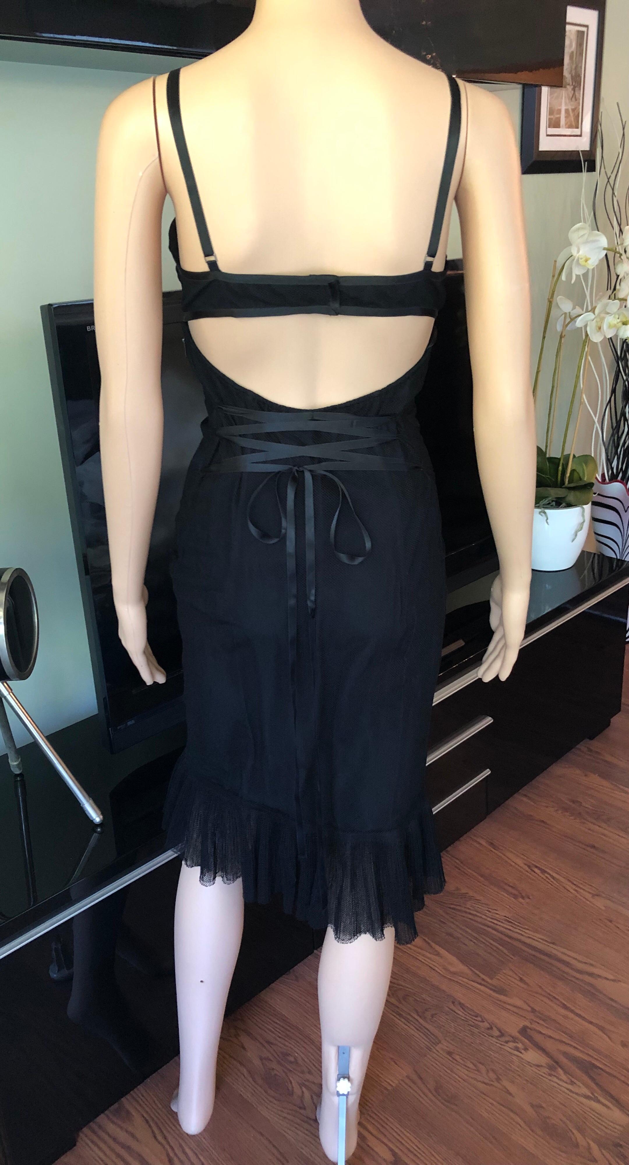 Schwarzes Kleid von Gucci by Tom Ford F/W 2001 mit ausgeschnittenem Rückenausschnitt aus Mesh im Angebot 1