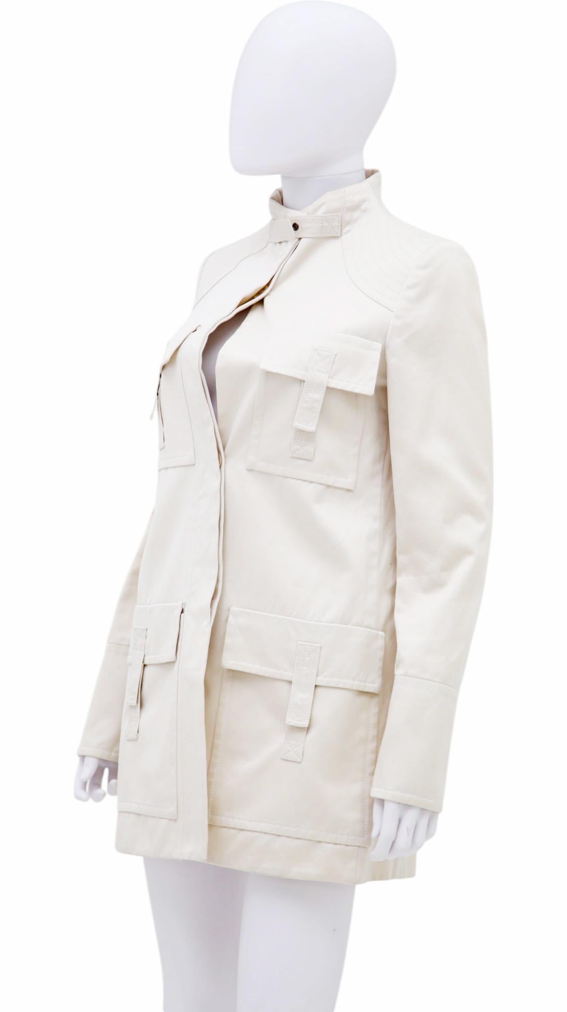 Donna Gucci by Tom Ford S/S 2003 Military Multipocket White Cotton Coat in vendita
