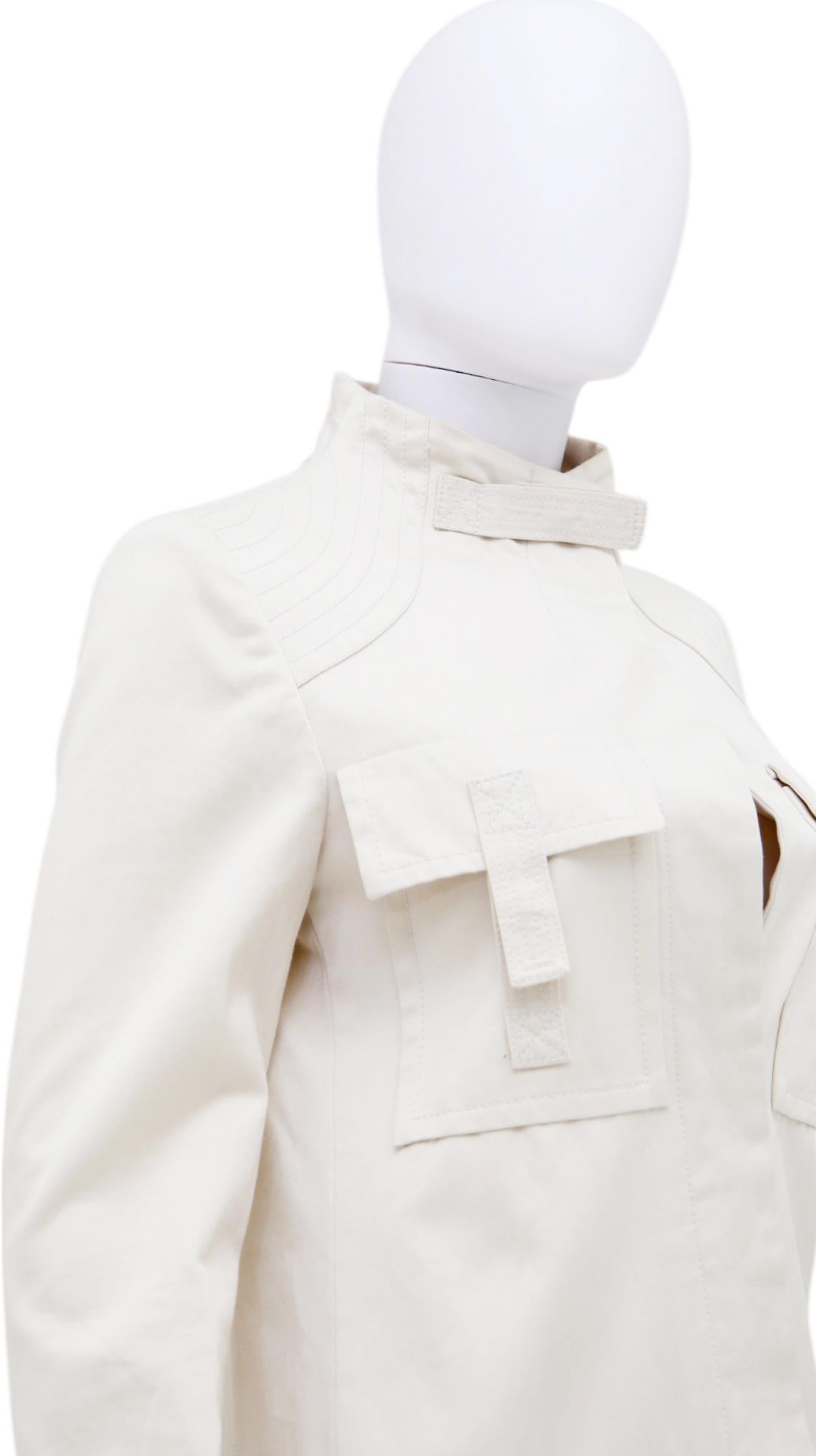 Gucci by Tom Ford S/S 2003 Military Multipocket White Cotton Coat in vendita 3