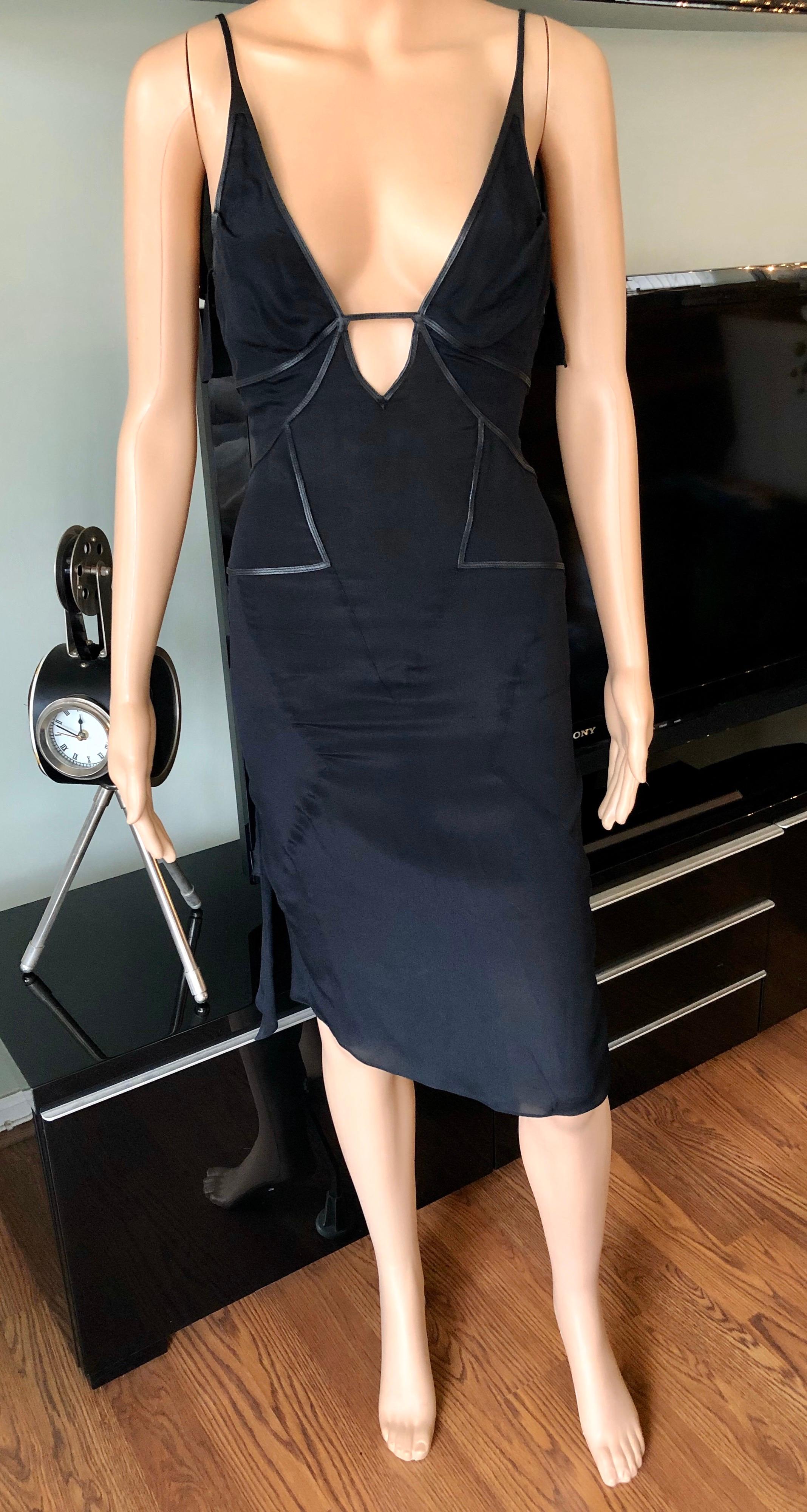 Women's Gucci by Tom Ford S/S 2004 Cutout Plunged Neckline Black Dress For Sale