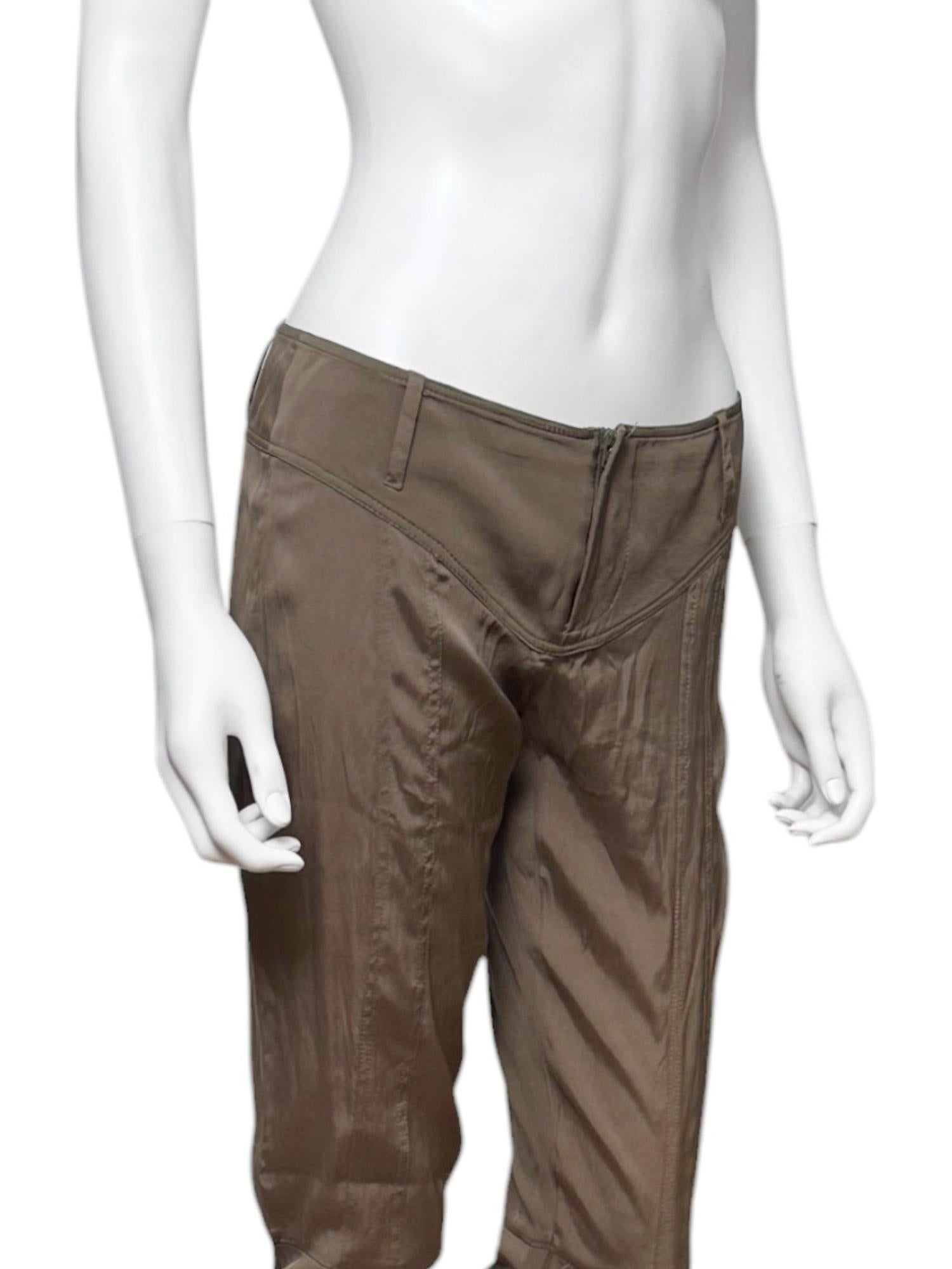 Gucci by Tom Ford S/S 2004 Pantalones de seda marrón en venta 1