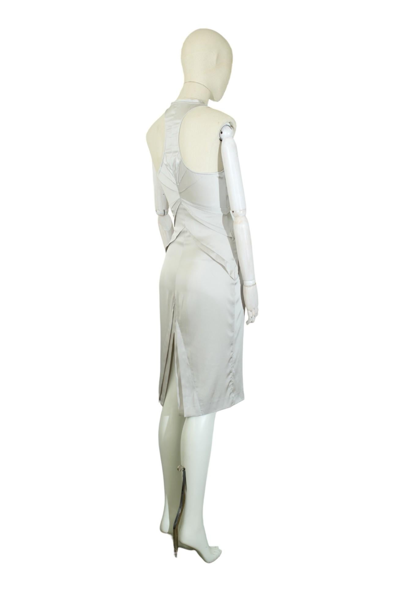 Gucci by Tom Ford S/S 2004 Seidenkleid (Grau) im Angebot