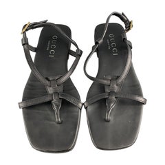 GUCCI by TOM FORD Size 10 Black Leather T Strap Thong Sandals