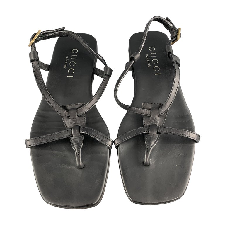 GUCCI by TOM FORD Size 10 Black Leather T Strap Thong Sandals at 1stDibs