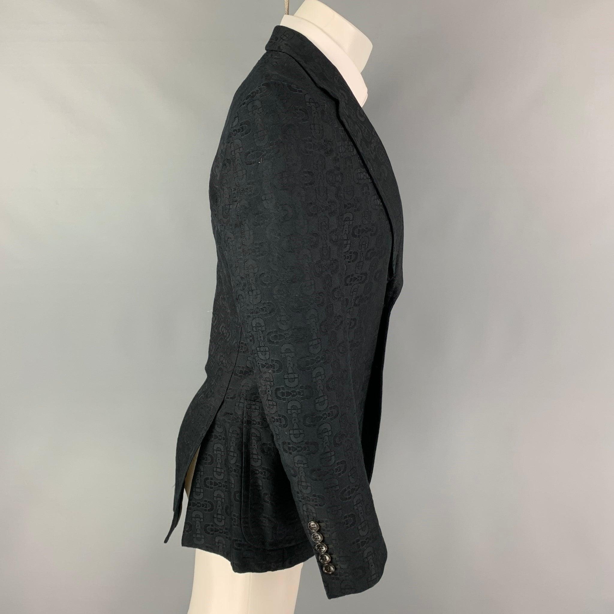 GUCCI by TOM FORD Size 36 Black Jacquard Cotton Silk Notch Lapel Sport Coat In Good Condition For Sale In San Francisco, CA