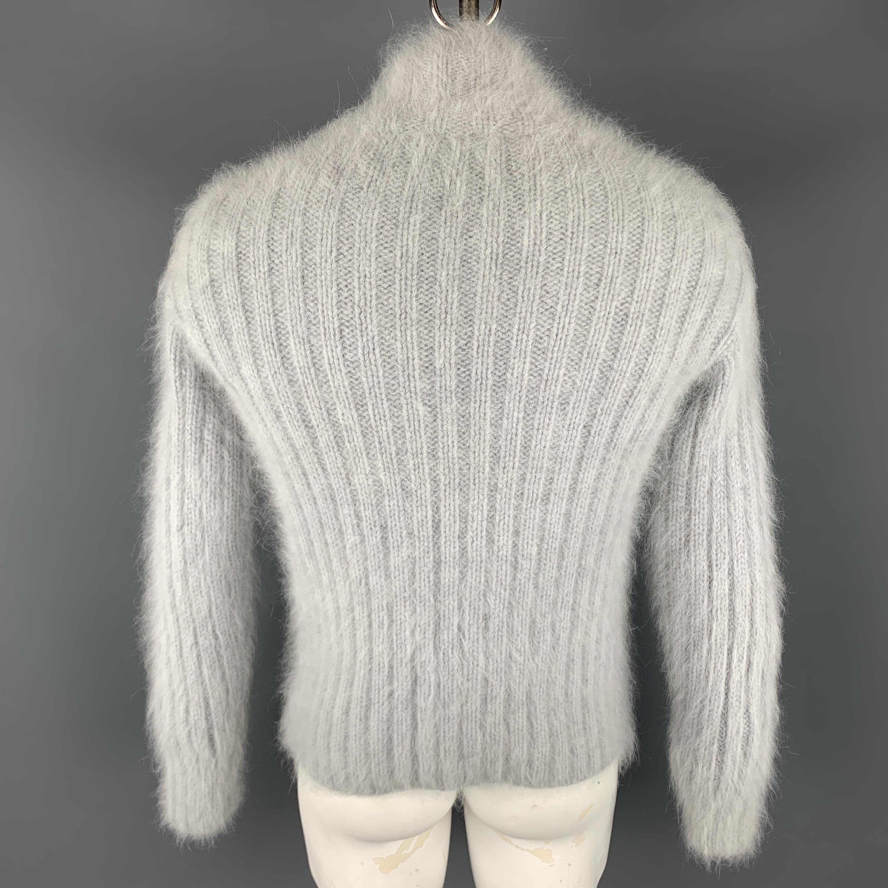 GUCCI by TOM FORD Size L Powder Blue Knitted Angora Blend Open Collar Sweater In Excellent Condition In San Francisco, CA