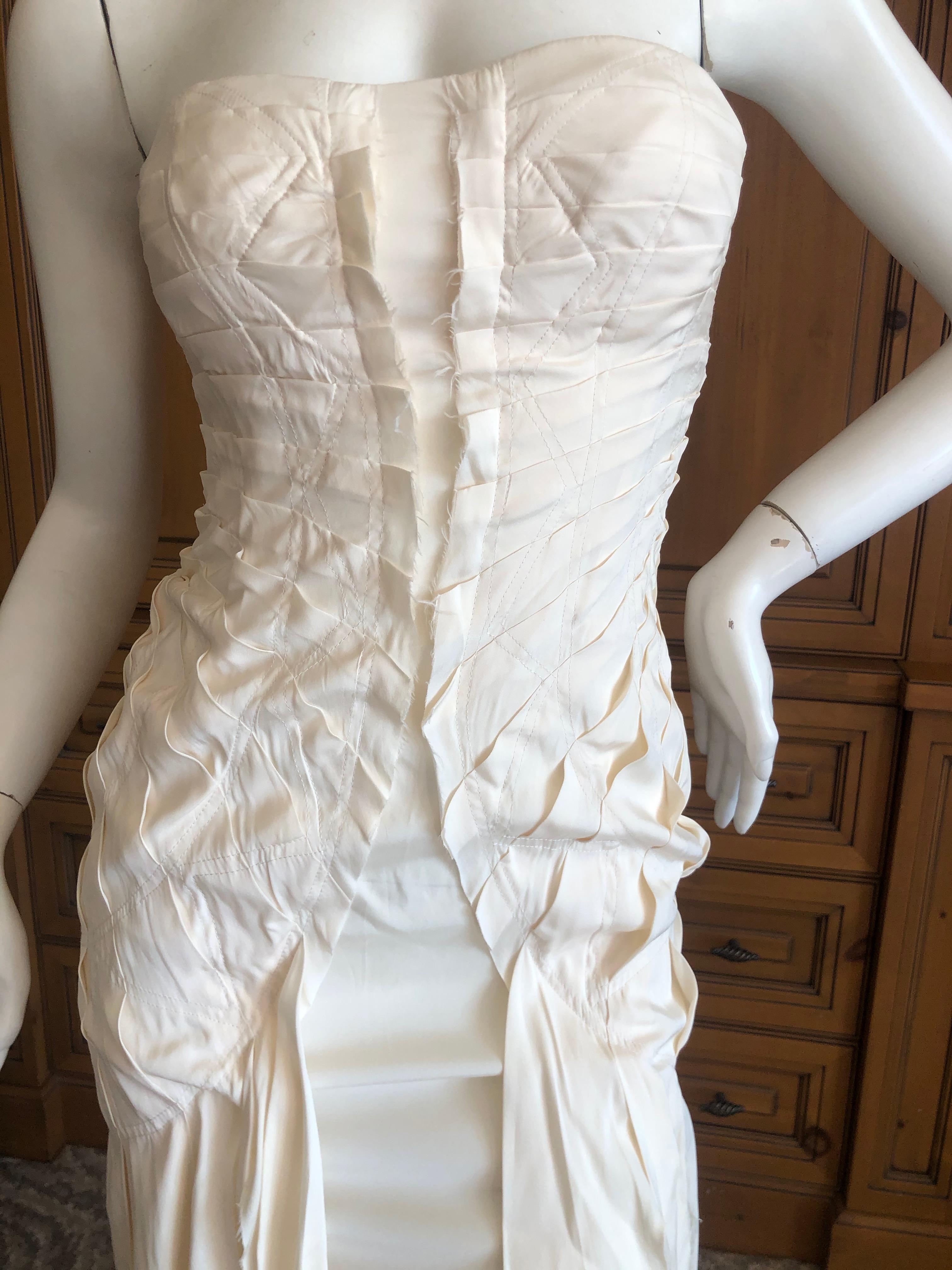 Gucci by Tom Ford Spring 2003 Sexy Strapless Ivory Ribbon Dress For Sale 2