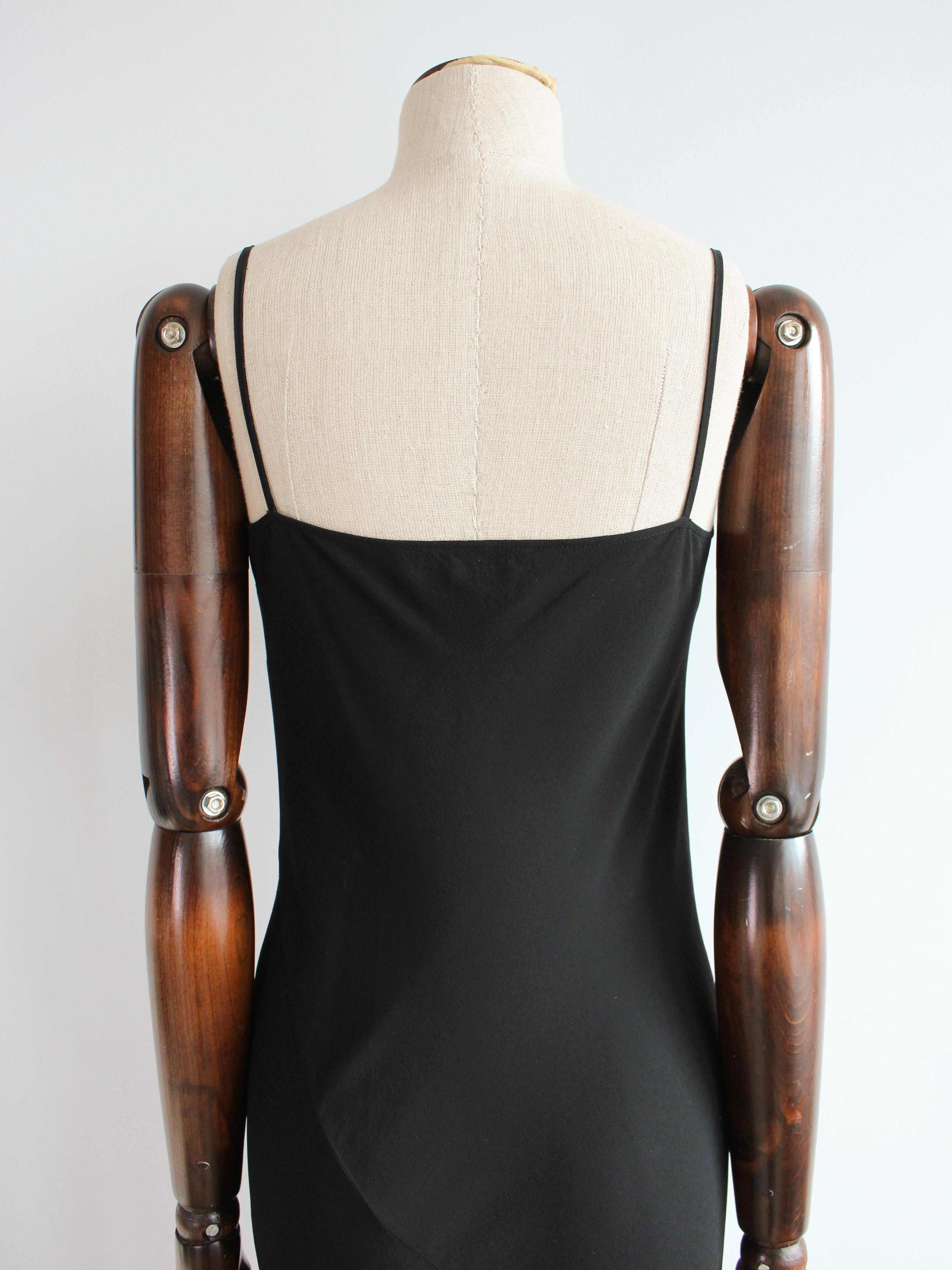 Gucci by Tom Ford Primavera/Verano 1997 Vestido de crepé de seda negro con corte al bies en seda en venta 5